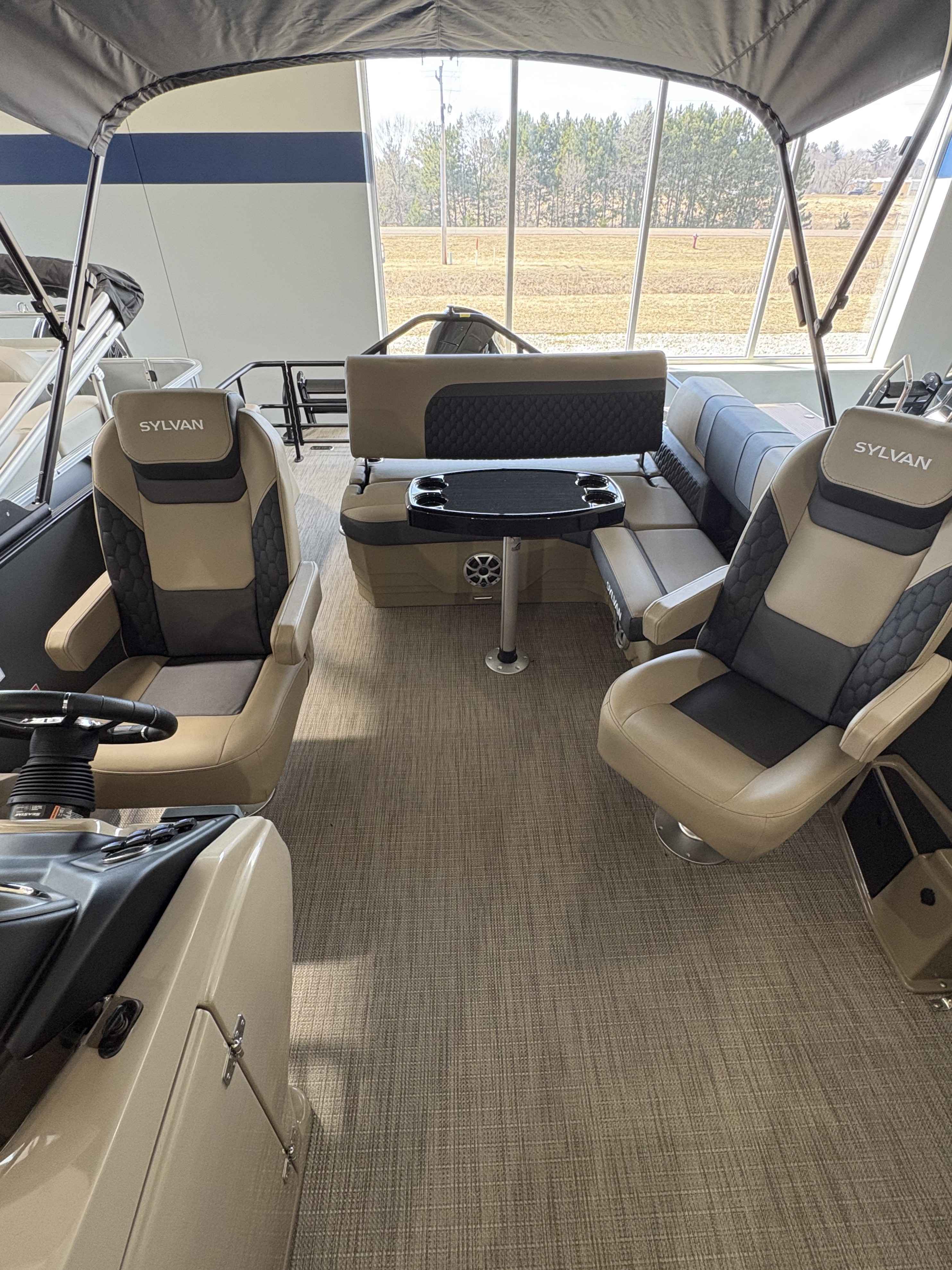 boat-carouselImage-image