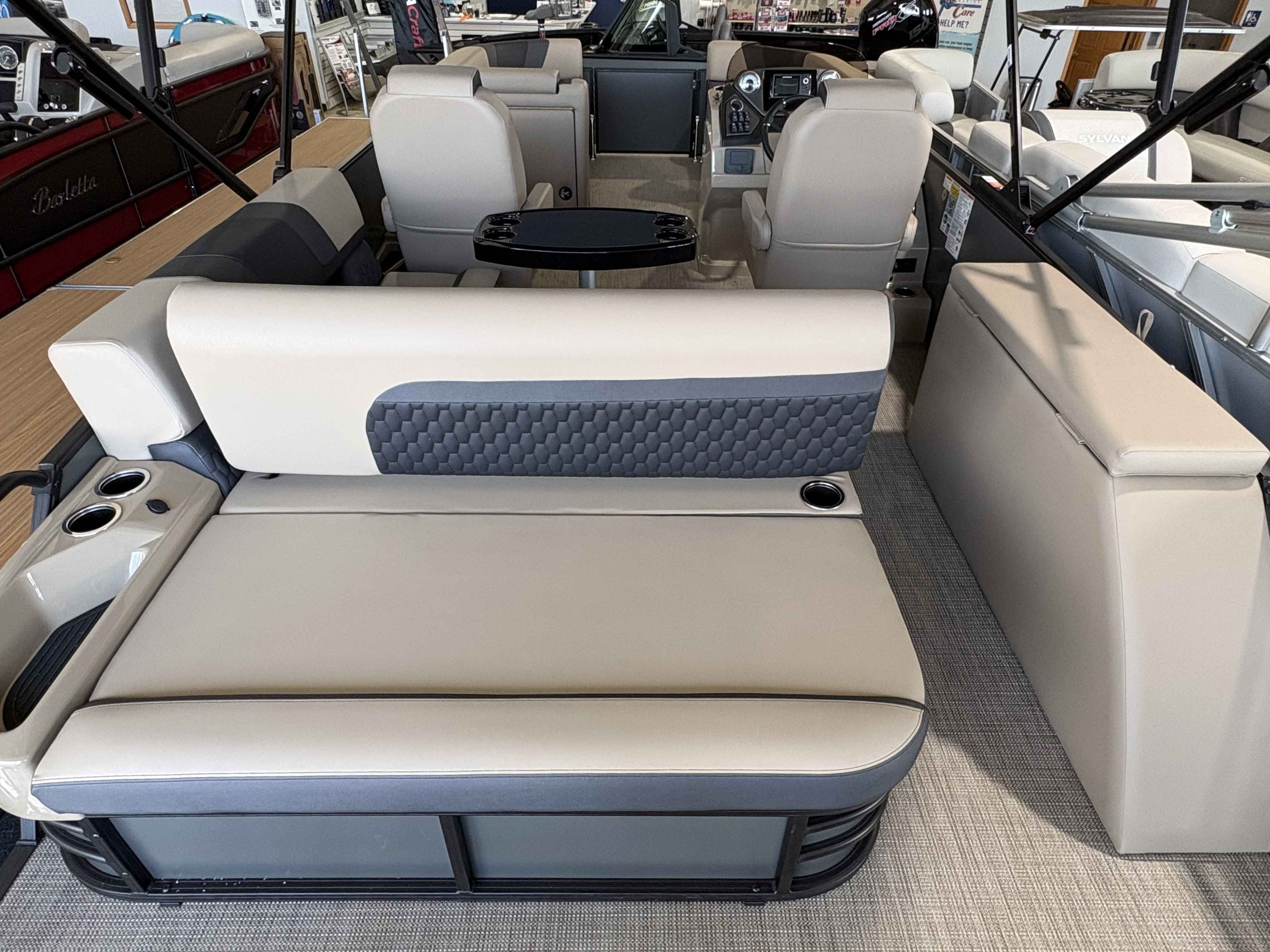 boat-carouselImage-image