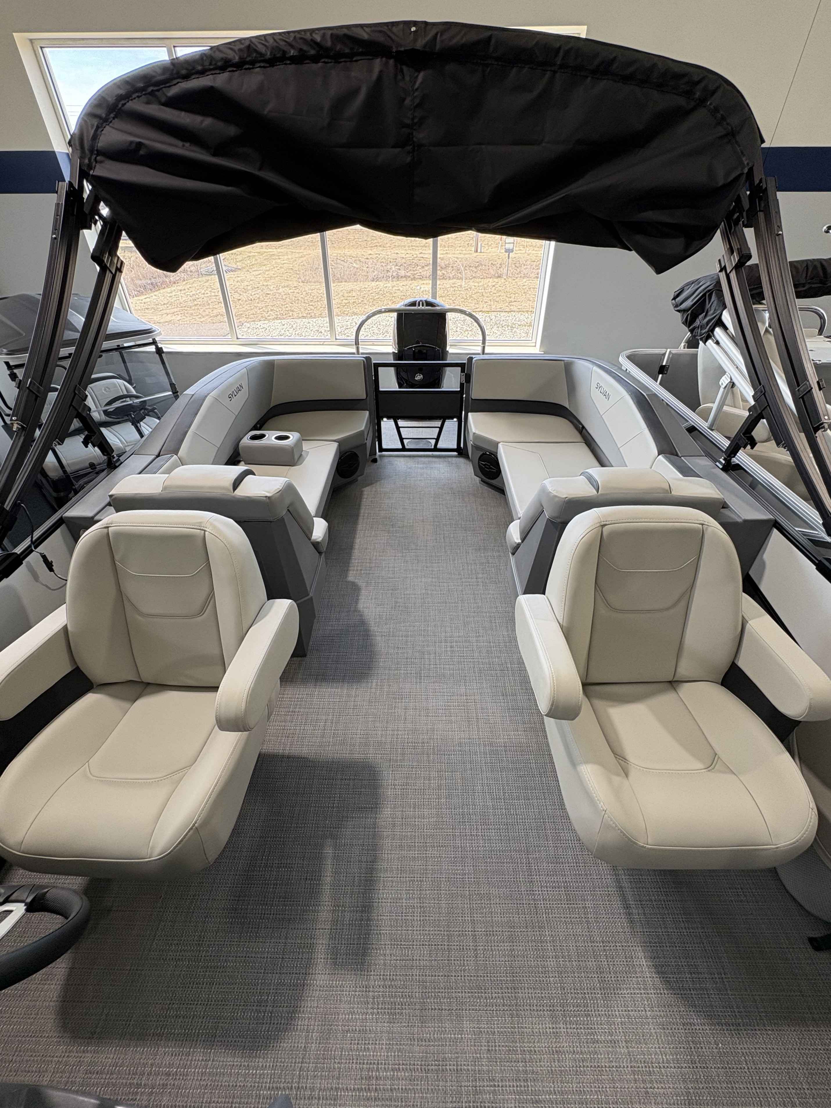 boat-carouselImage-image