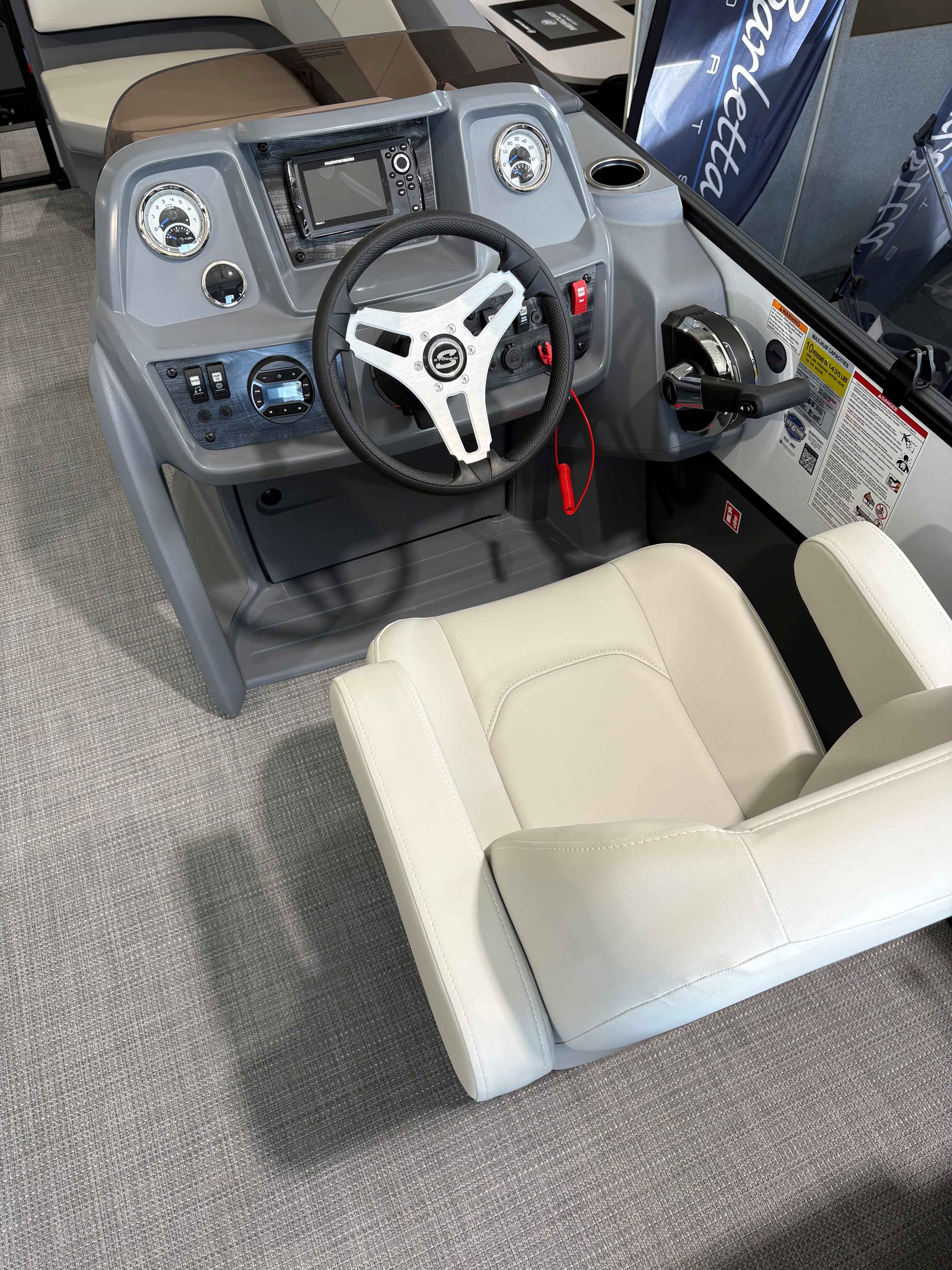 boat-carouselImage-image