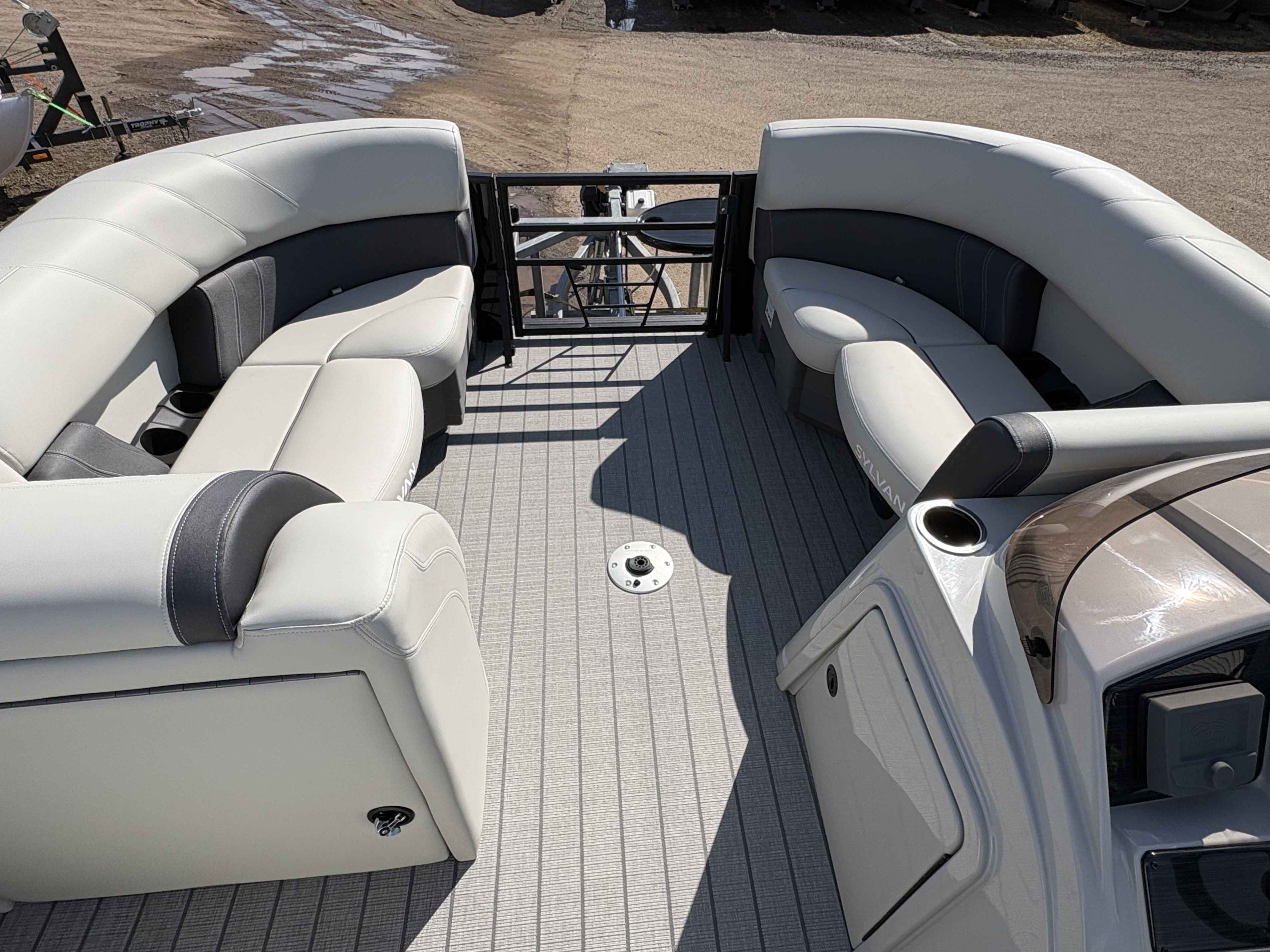 boat-carouselImage-image