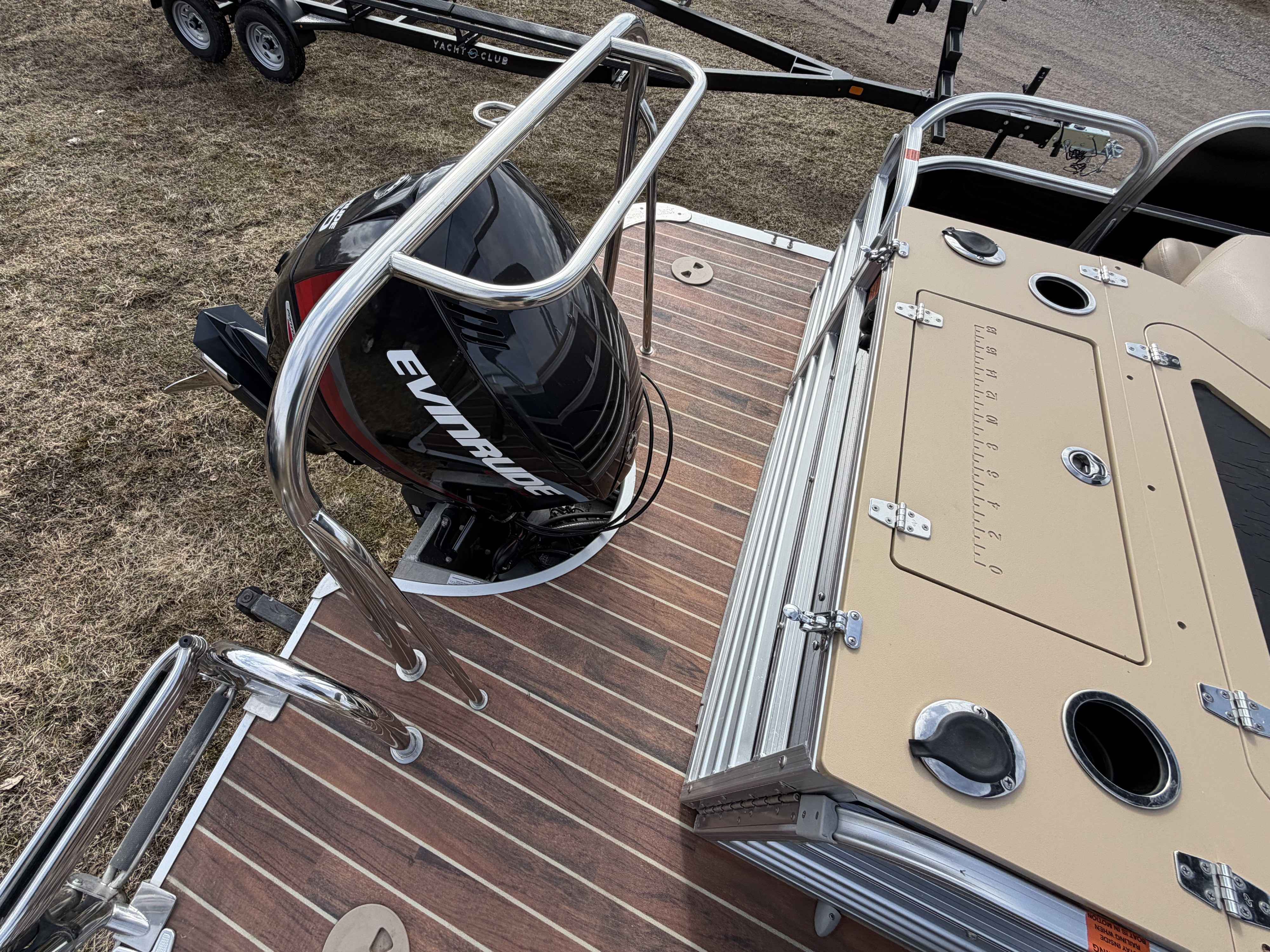 boat-carouselImage-image