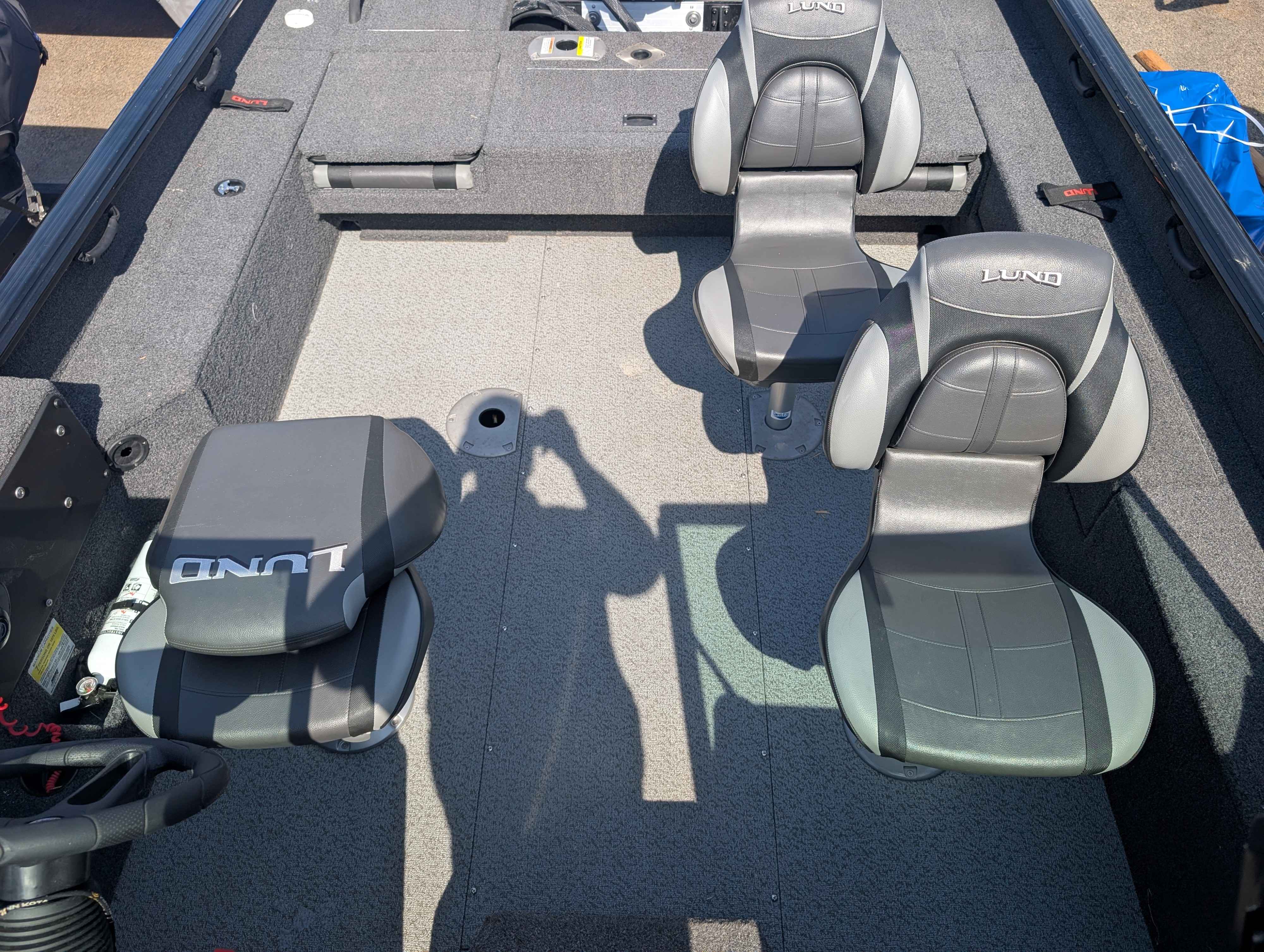 boat-carouselImage-image