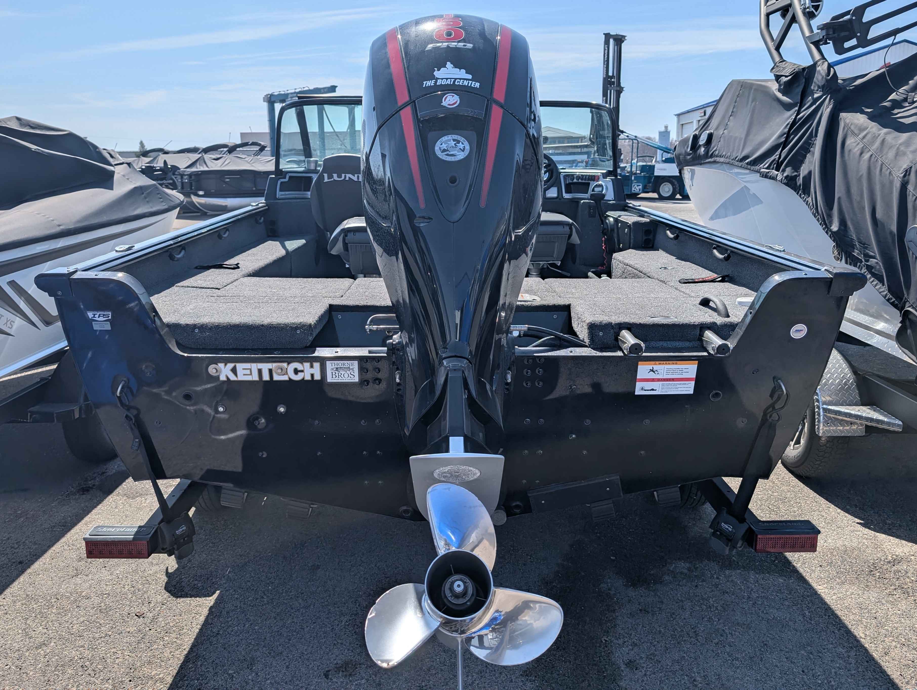 boat-carouselImage-image