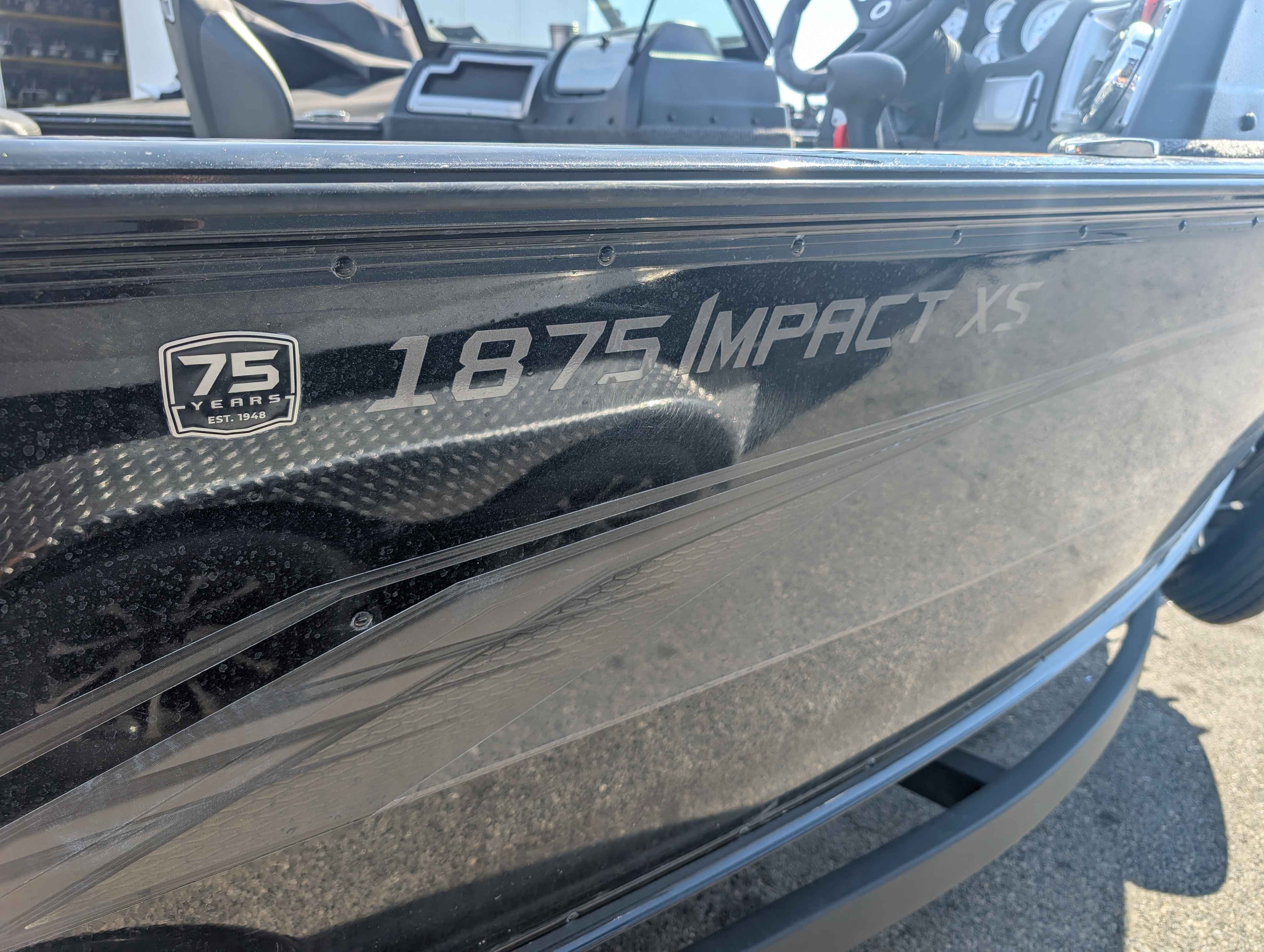 boat-carouselImage-image