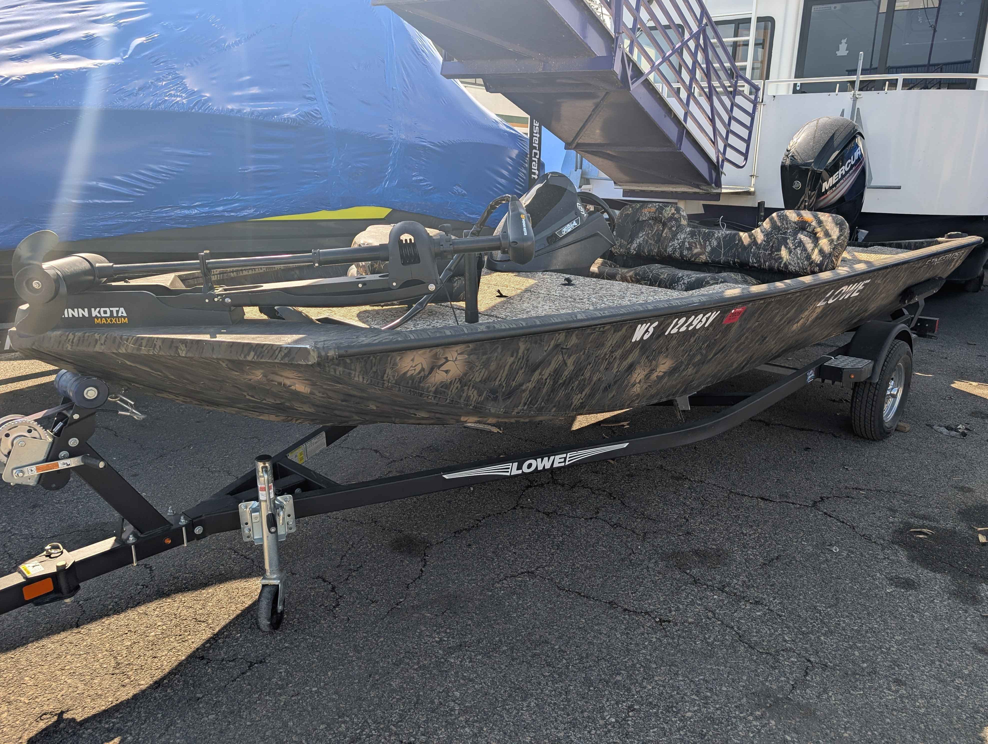 boat-carouselImage-image