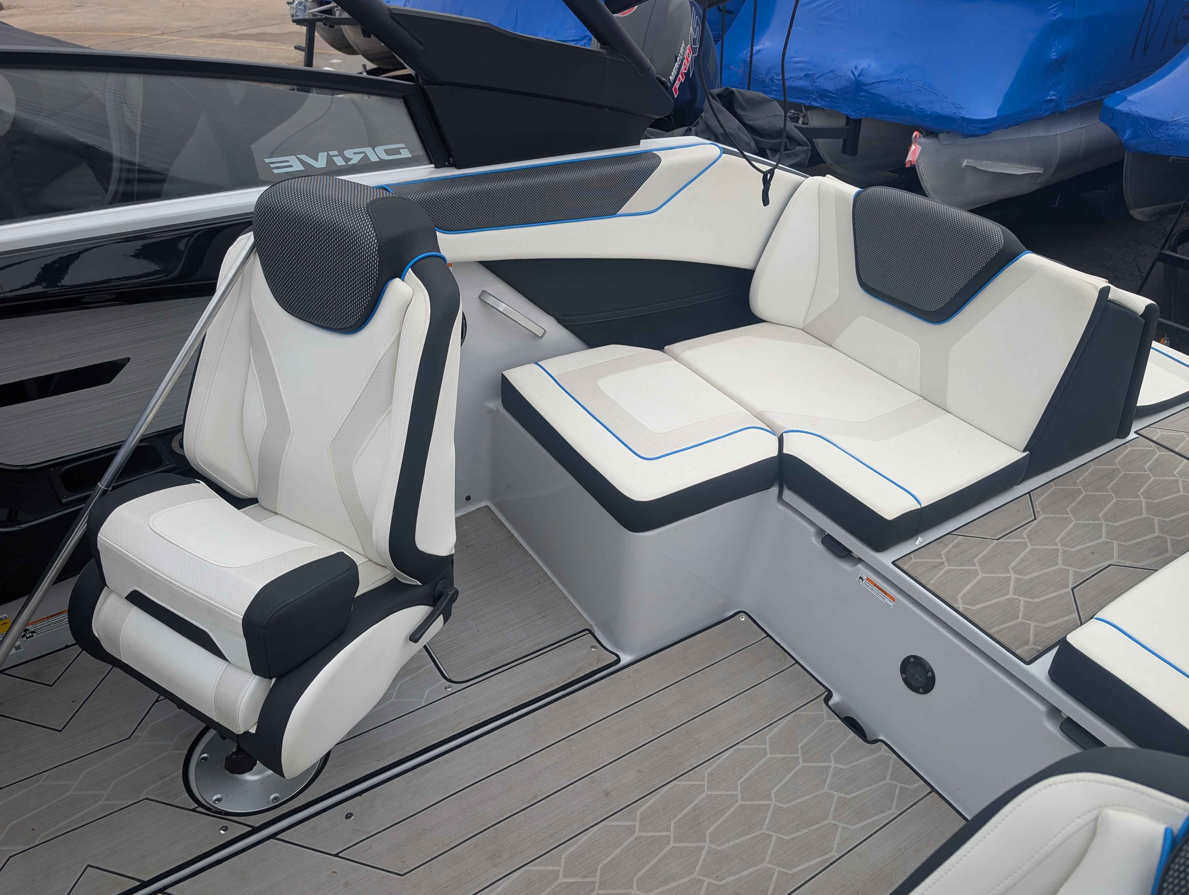 boat-carouselImage-image