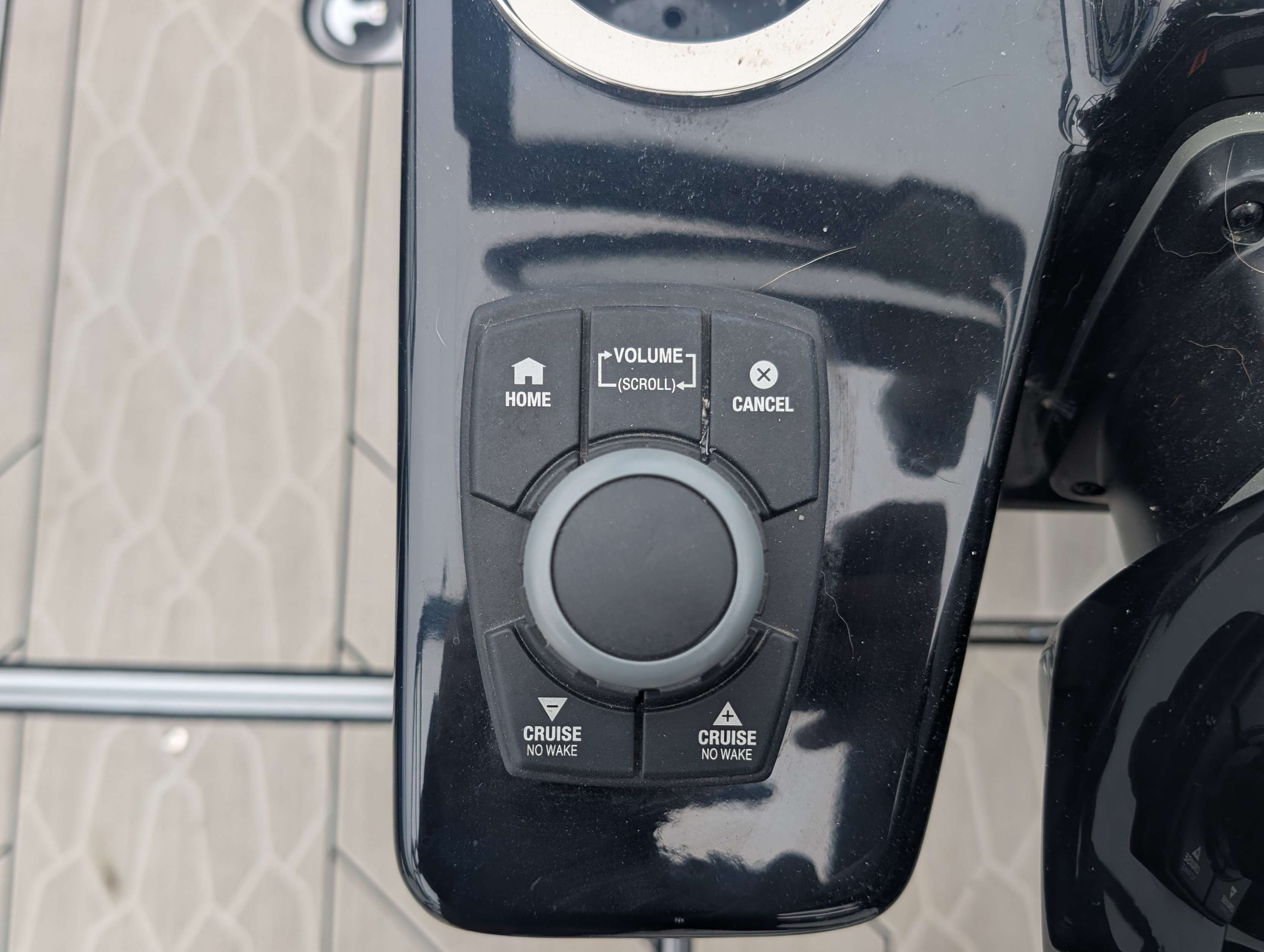 boat-carouselImage-image