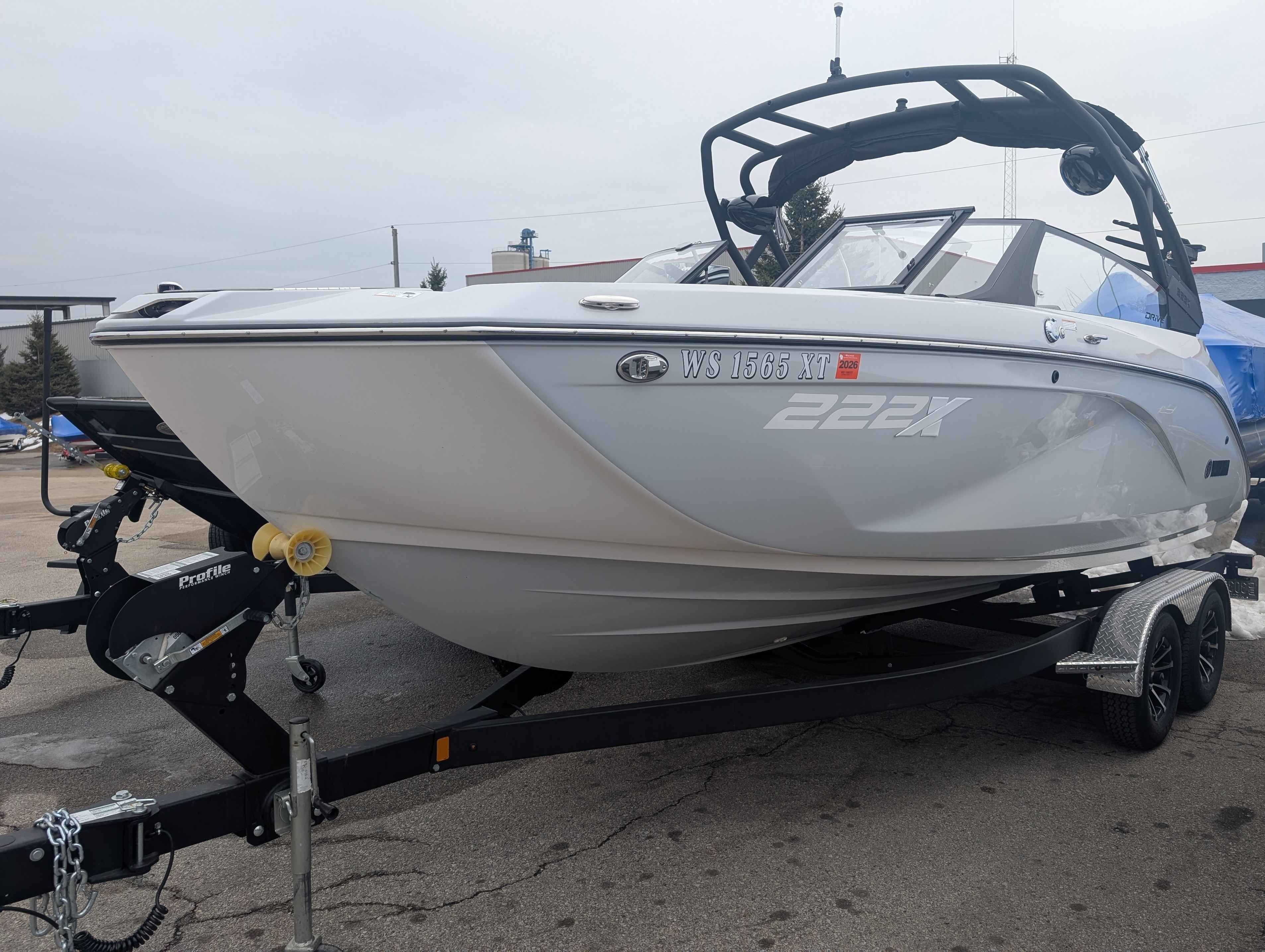 boat-carouselImage-image