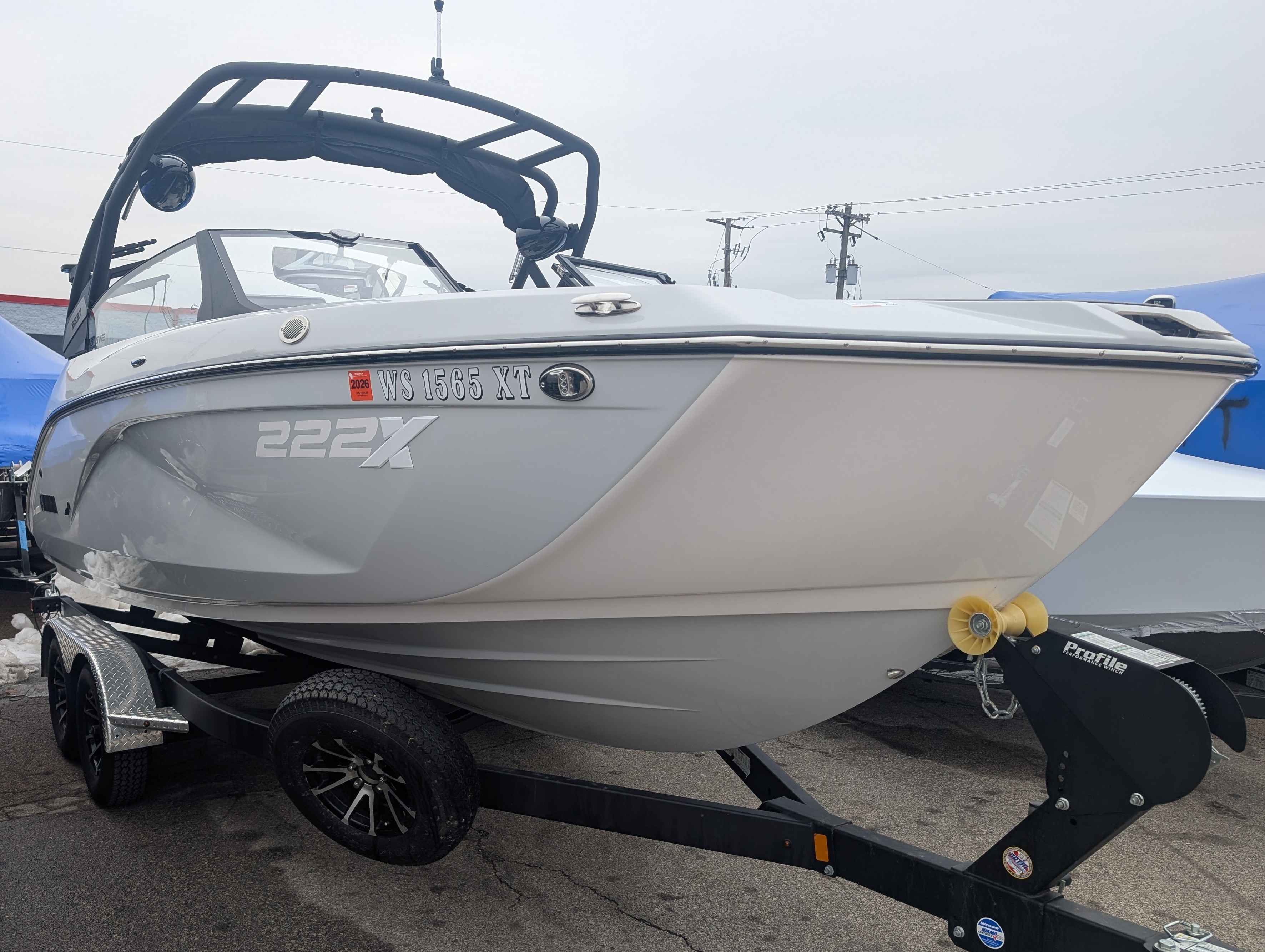 boat-carouselImage-image