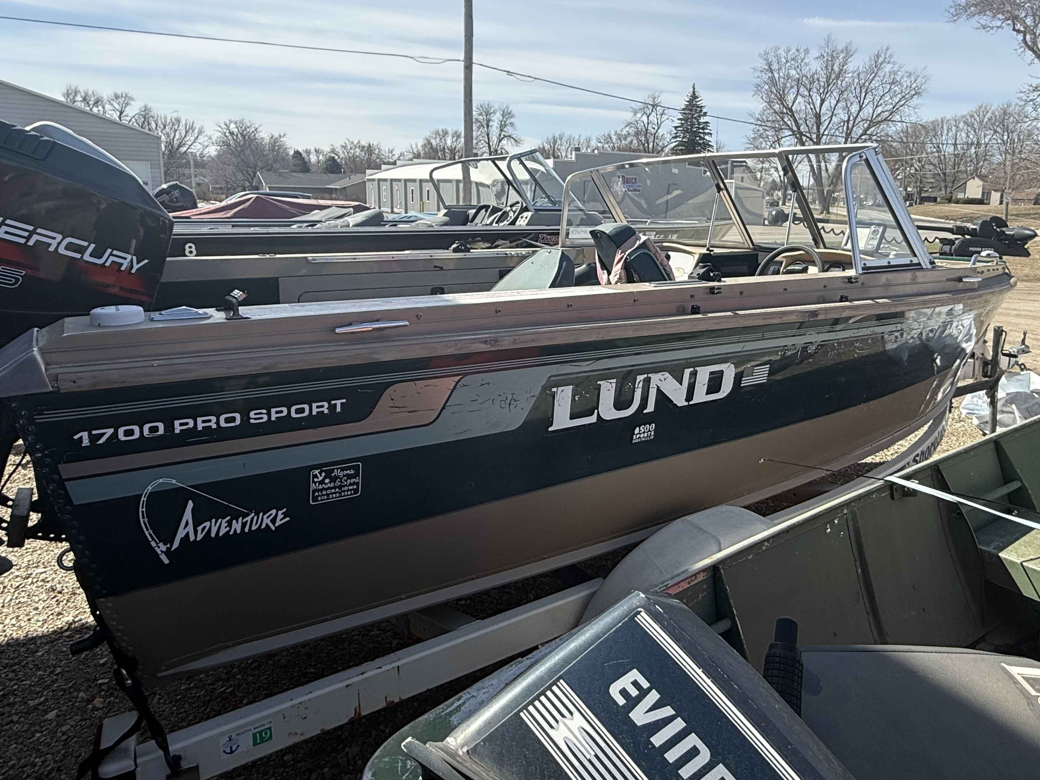 boat-carouselImage-image