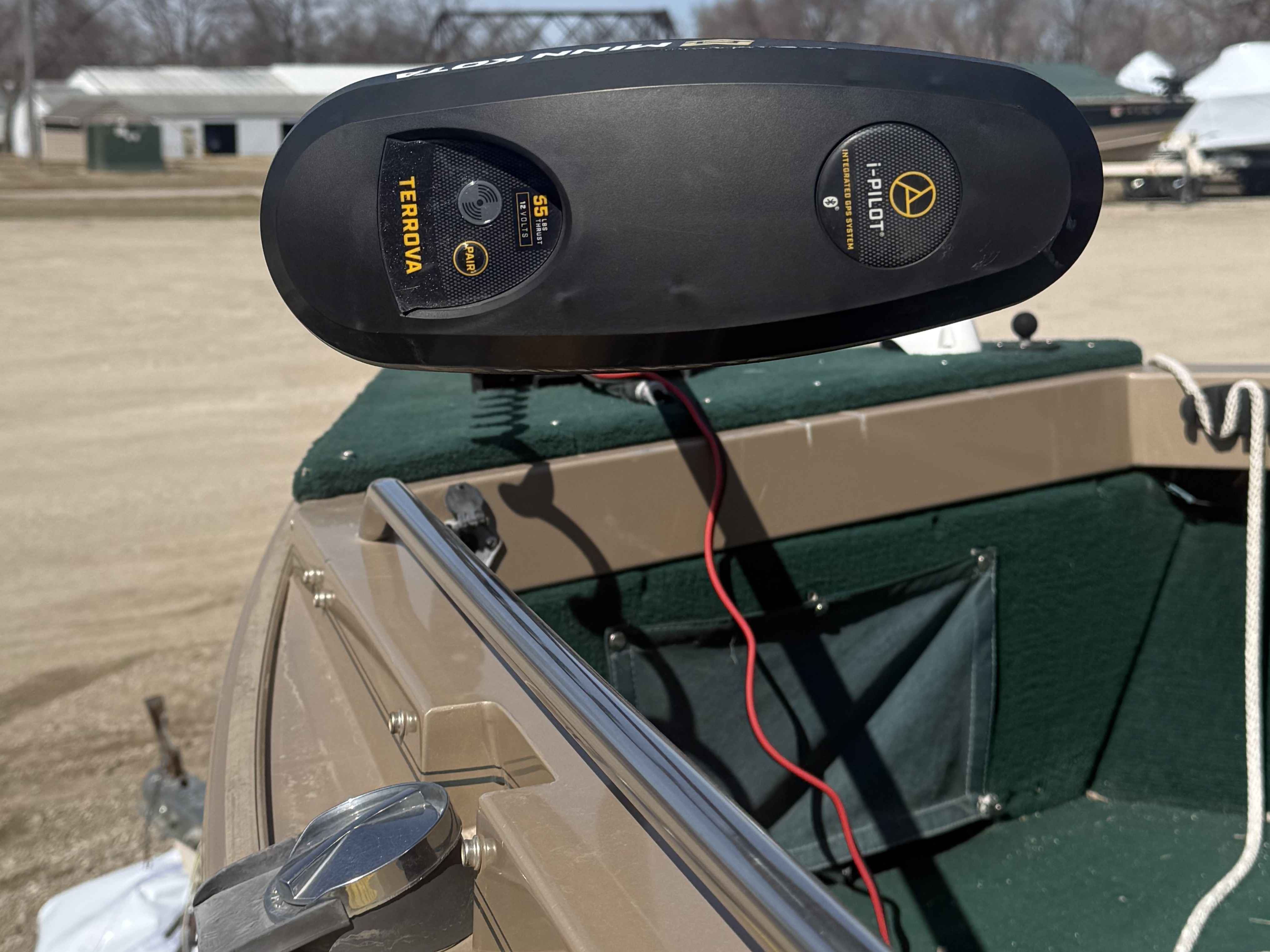 boat-carouselImage-image