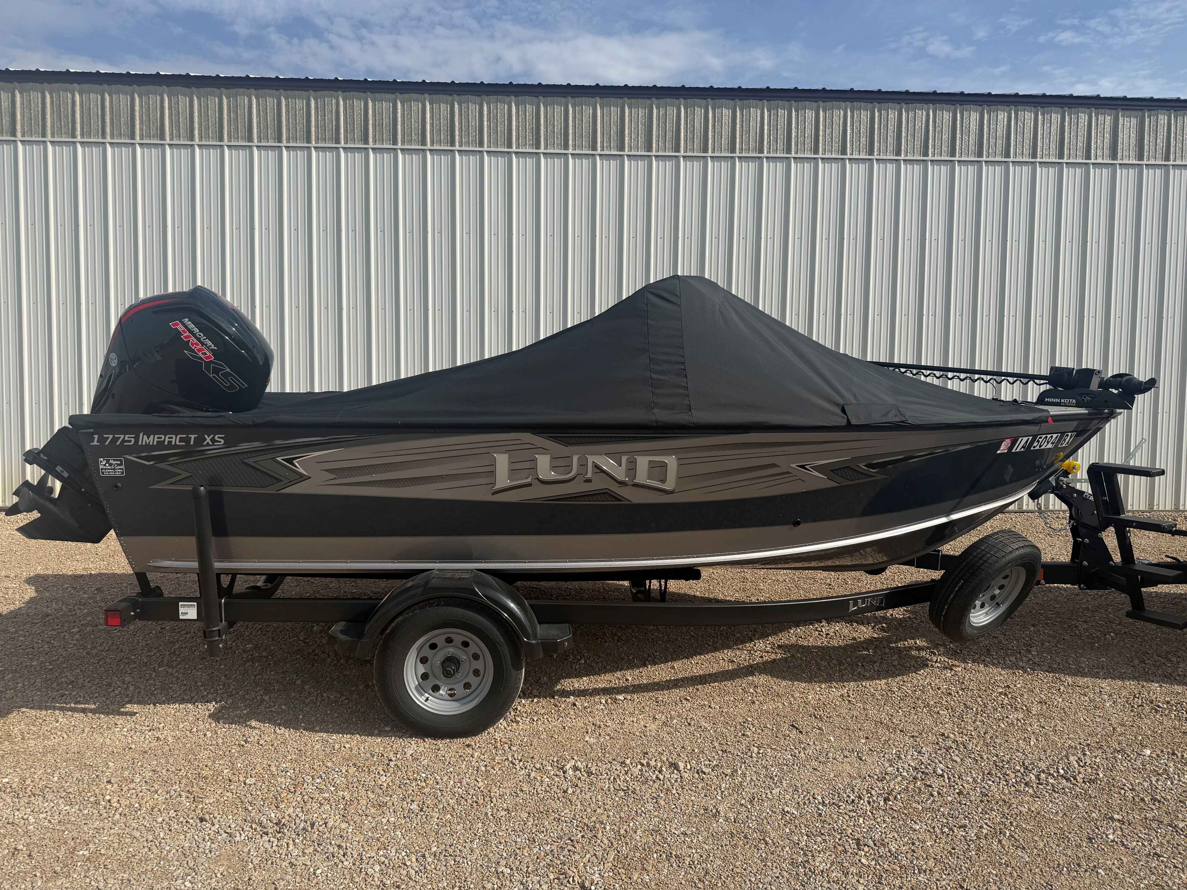 boat-carouselImage-image