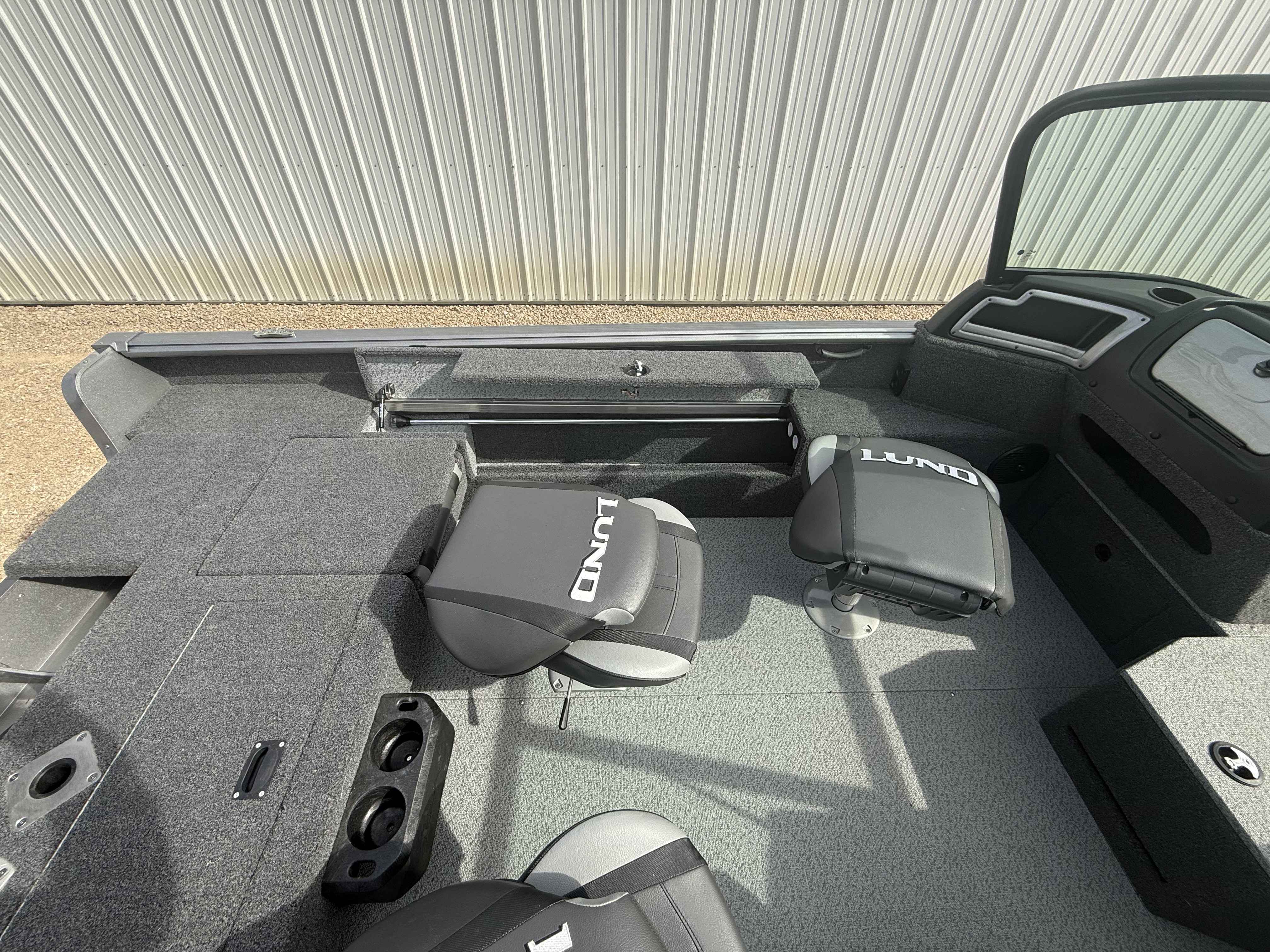 boat-carouselImage-image