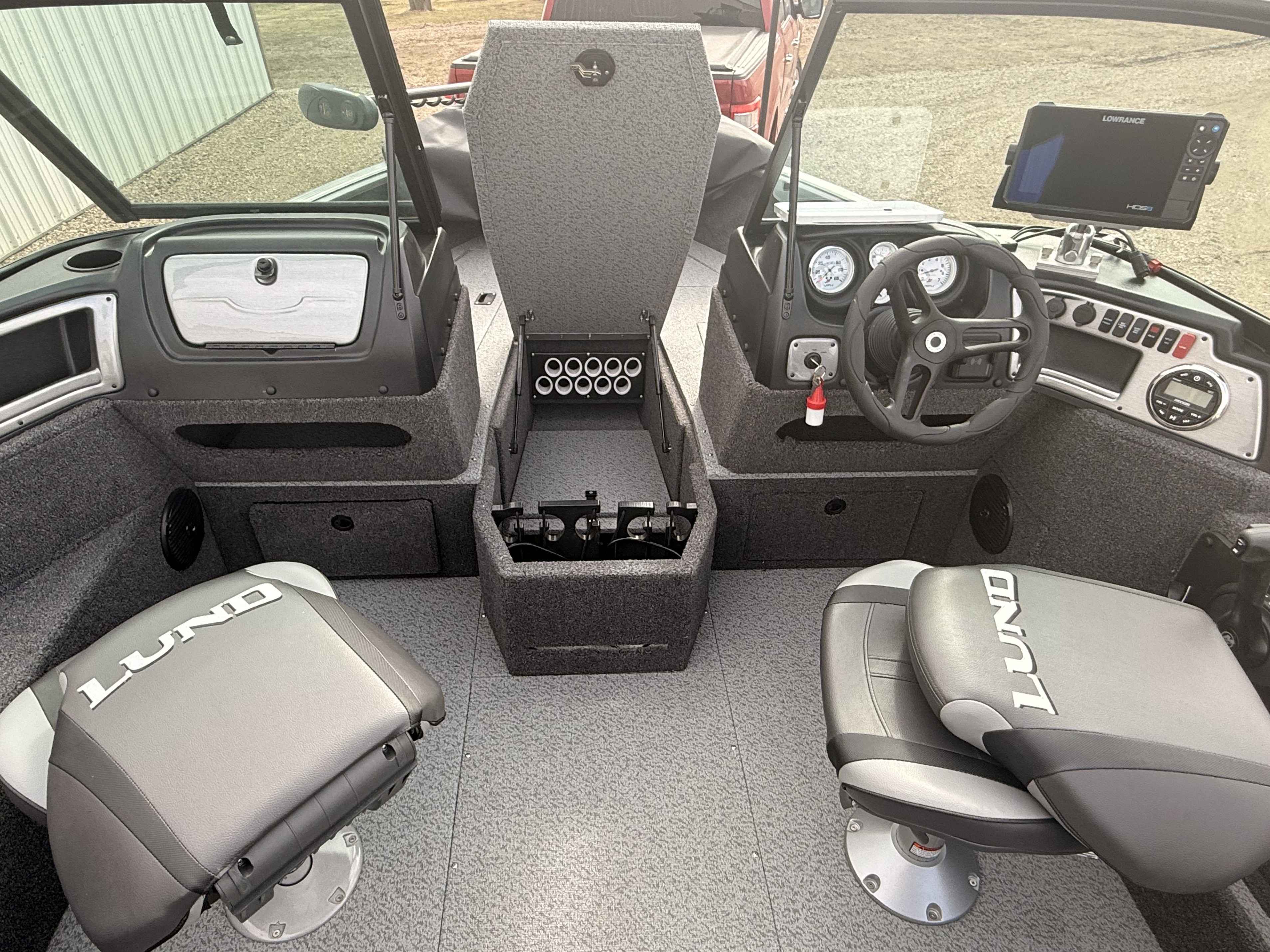 boat-carouselImage-image