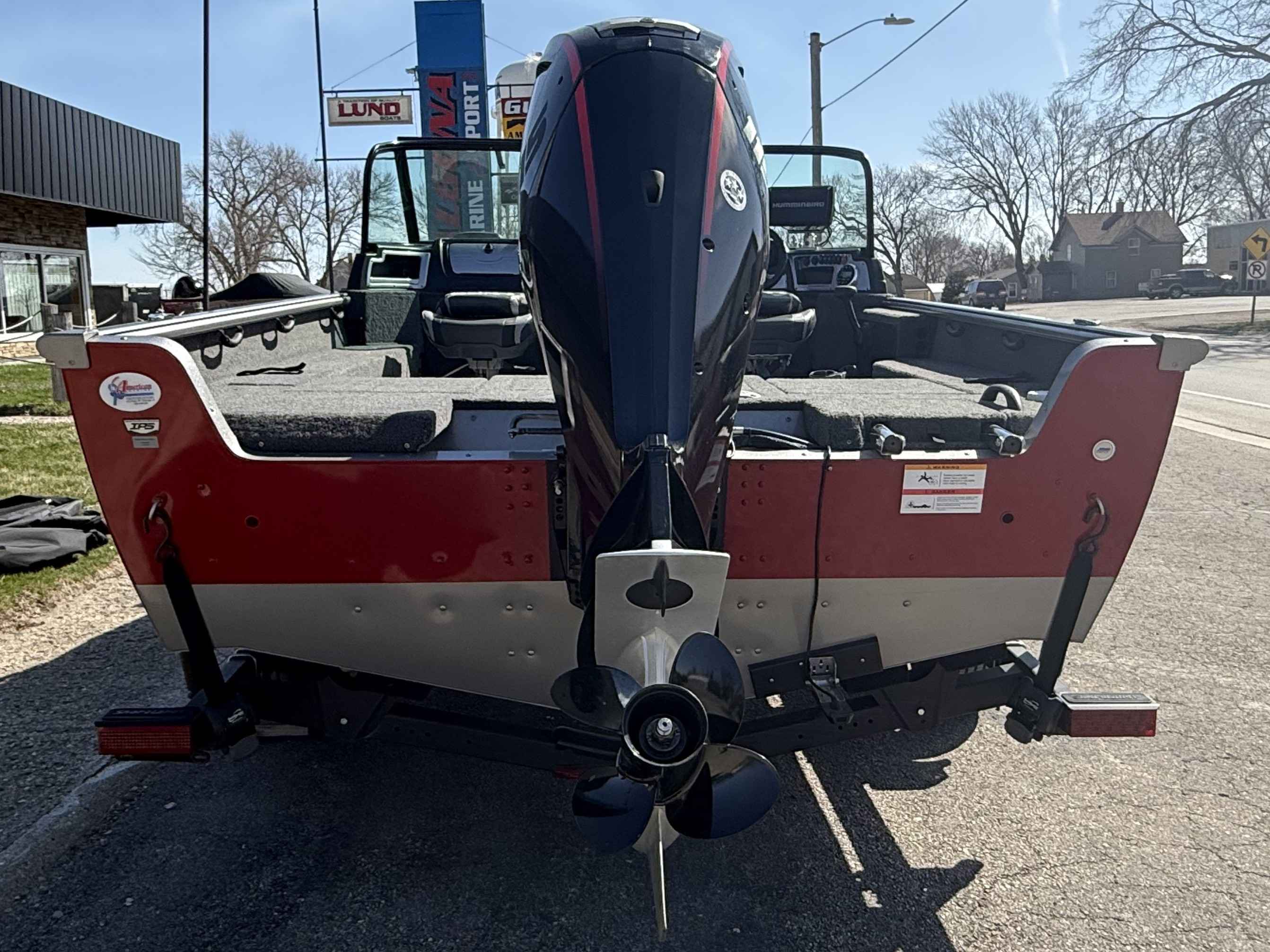 boat-carouselImage-image