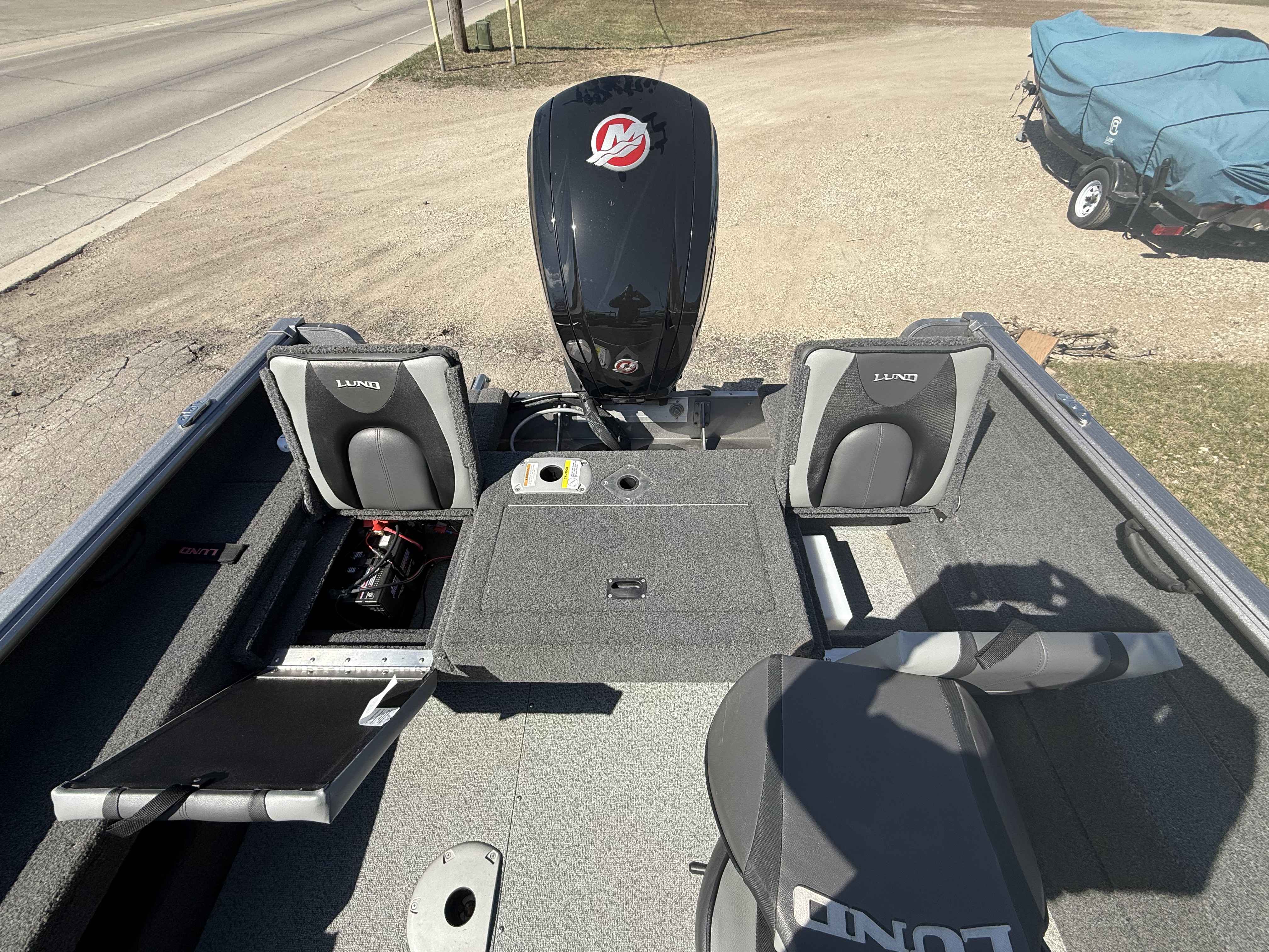 boat-carouselImage-image