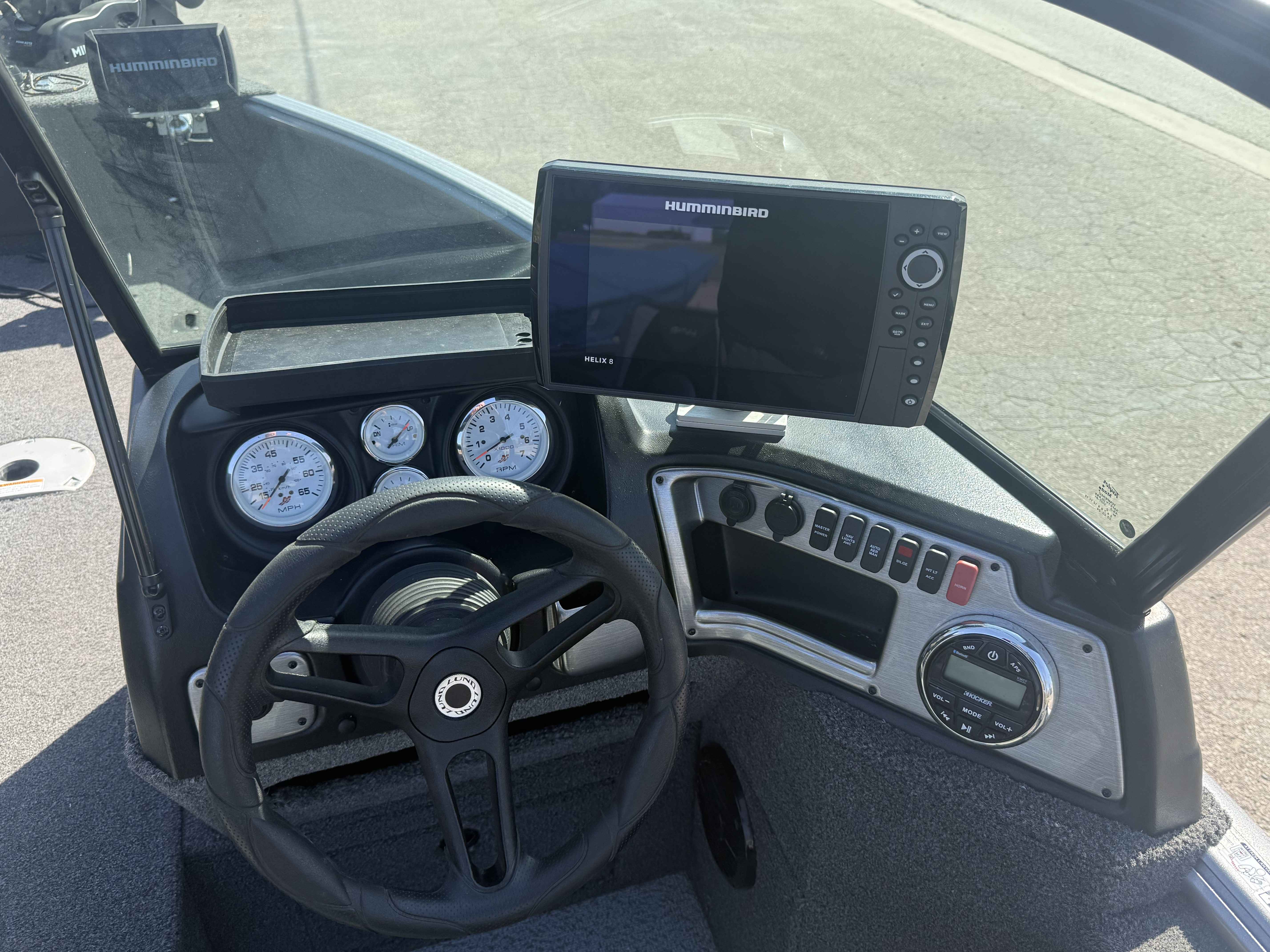 boat-carouselImage-image