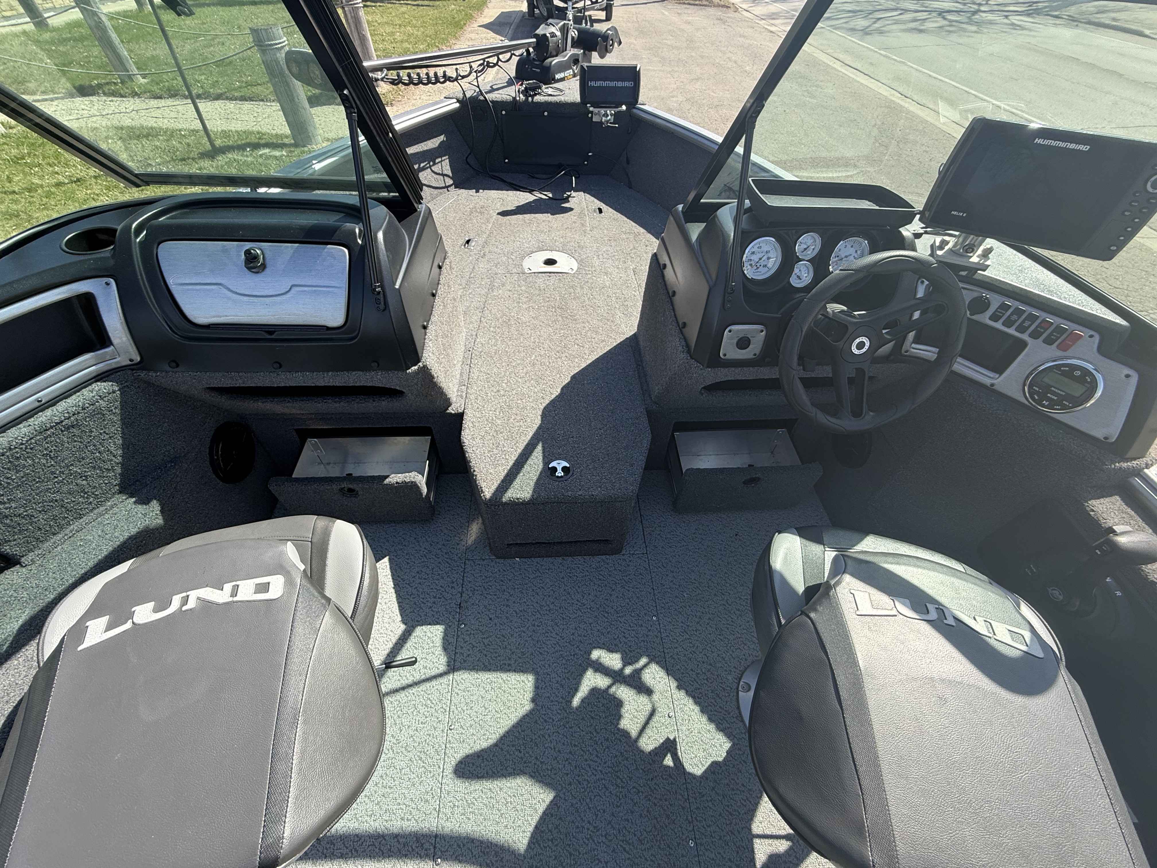 boat-carouselImage-image