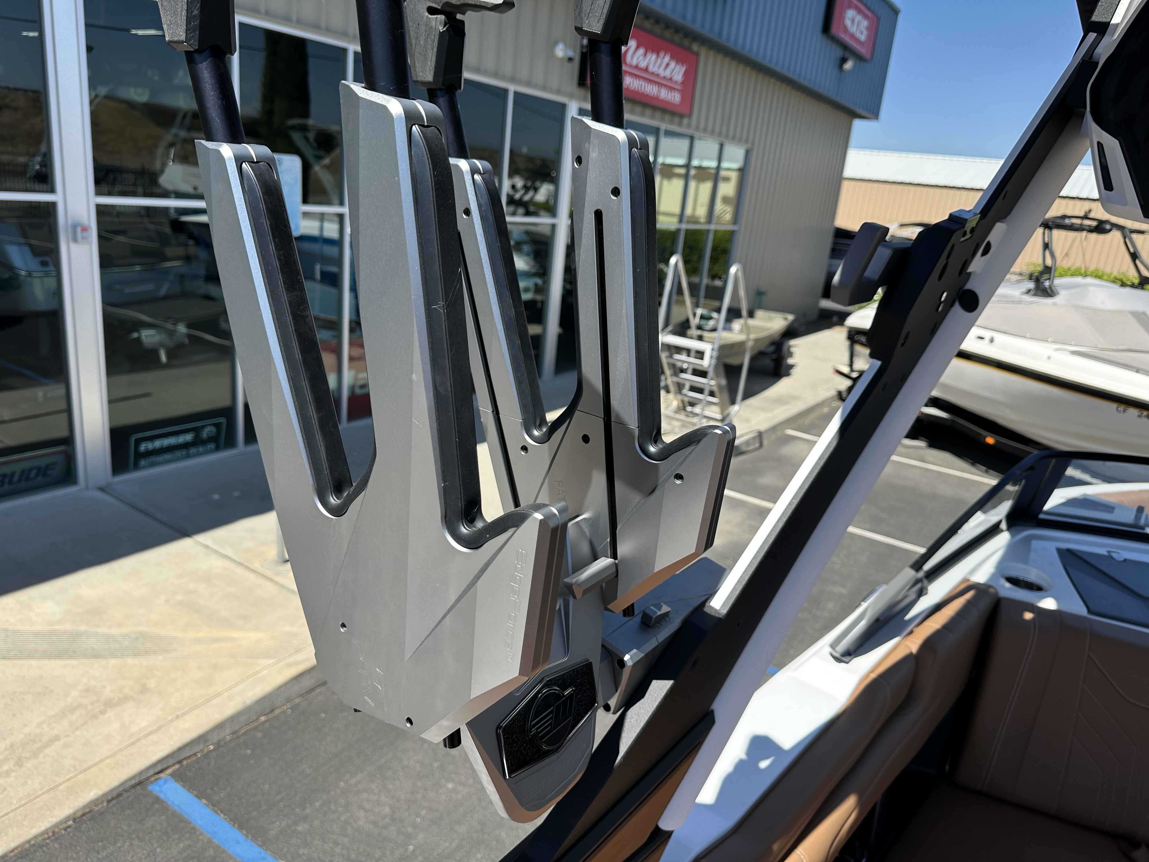 2026 Malibu 25 LSV-10