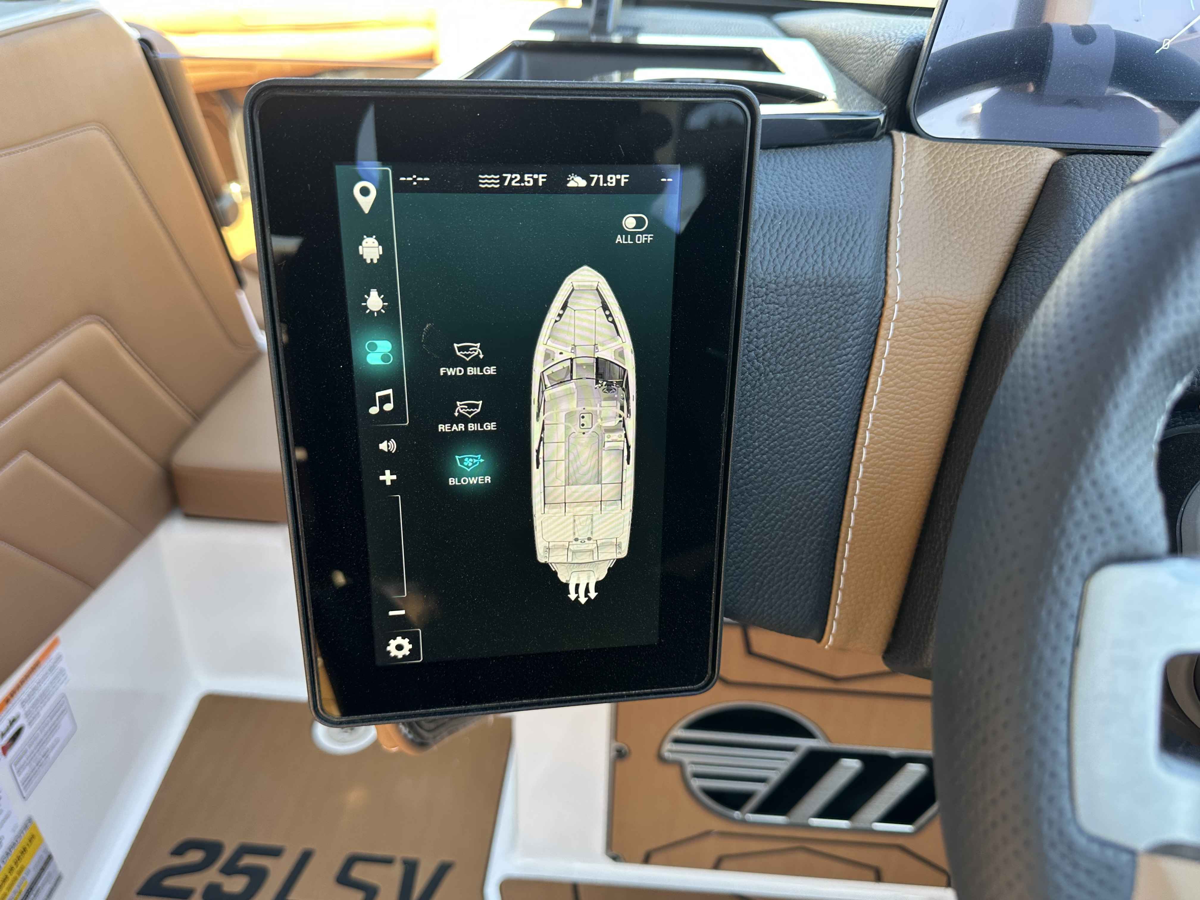 2026 Malibu 25 LSV-16