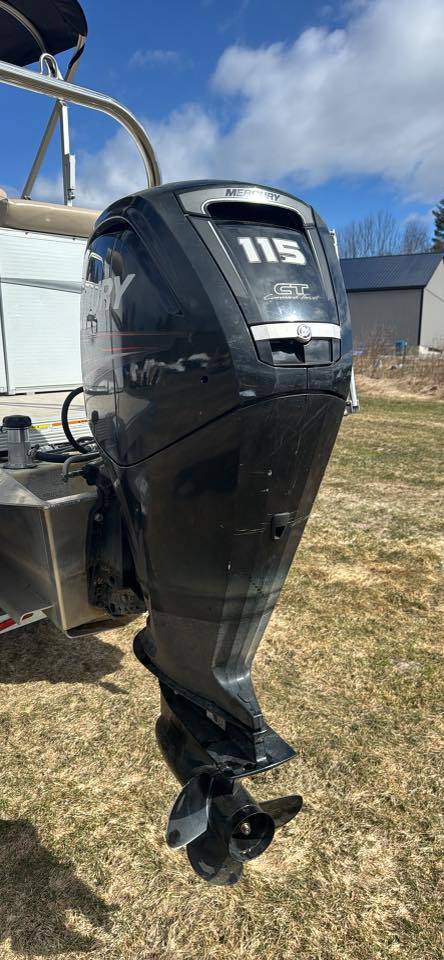 2018 Tahoe LT 2280CR2N-5