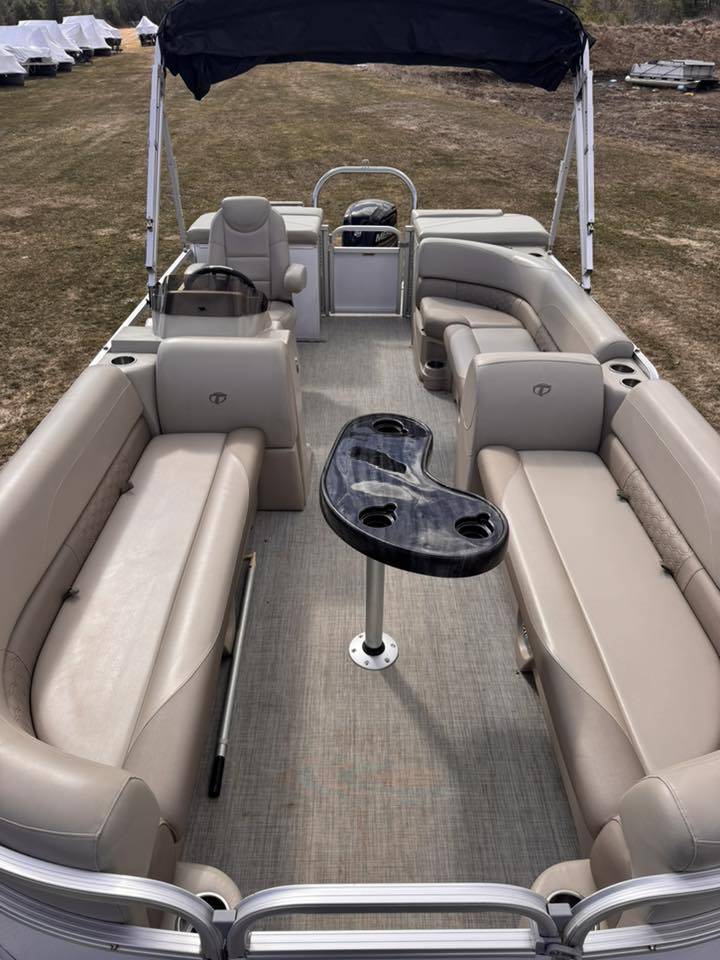 2018 Tahoe LT 2280CR2N-9