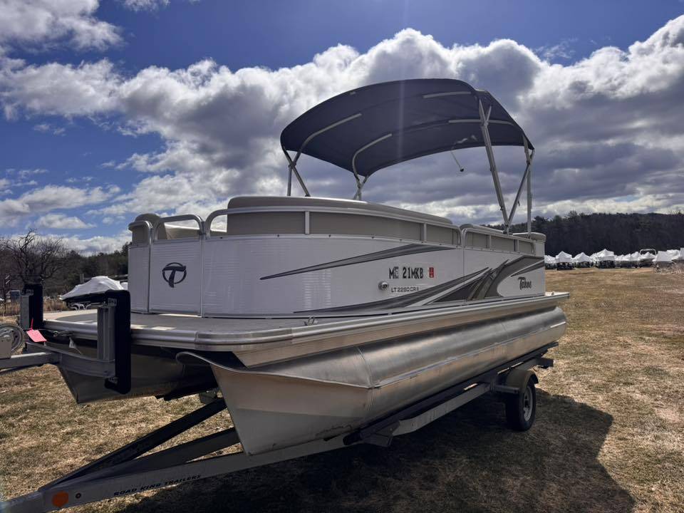 2018 Tahoe LT 2280CR2N-4