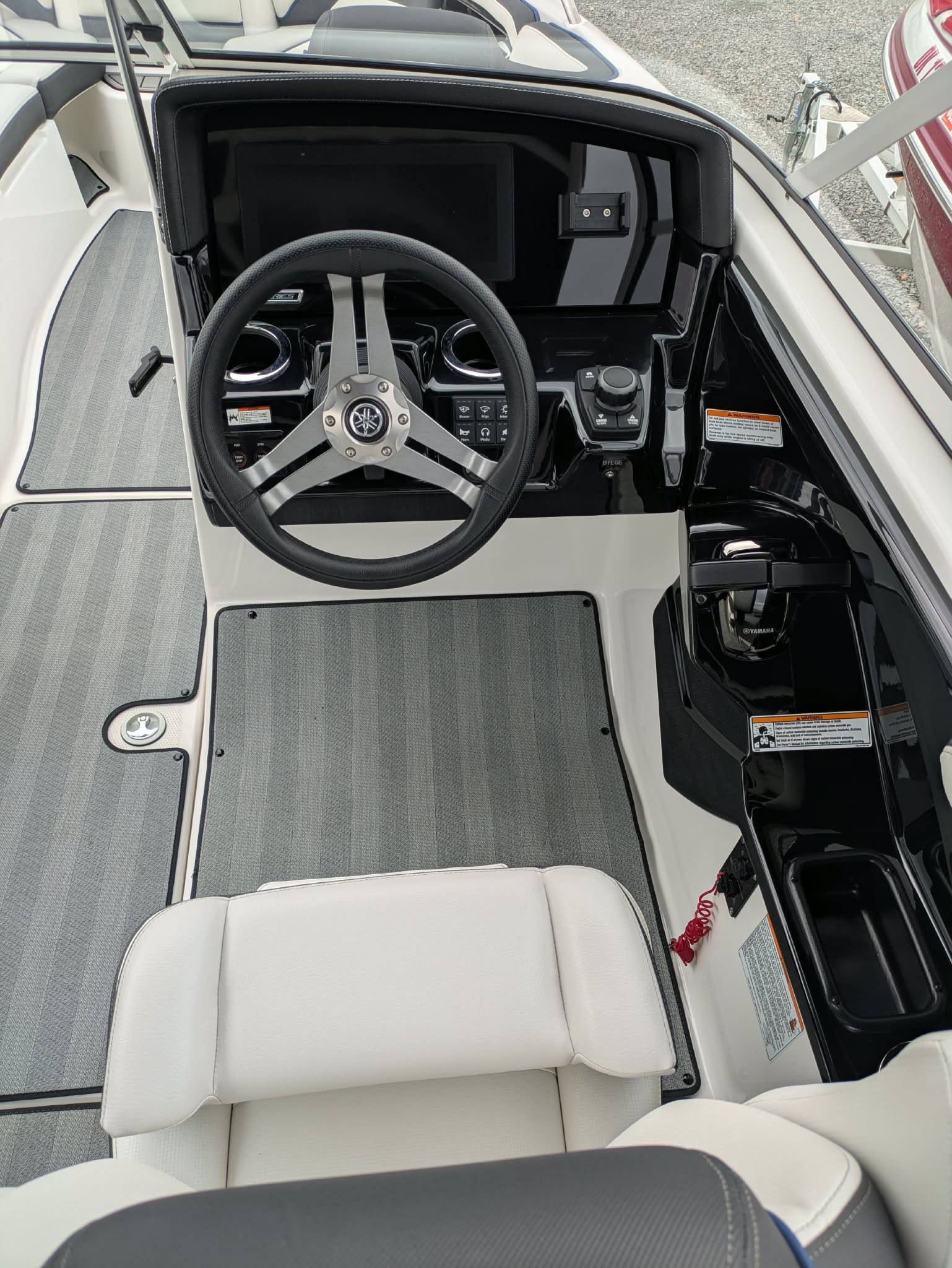 2019 YAMAHA E SERIES 242 LIMITED JET BOAT-5