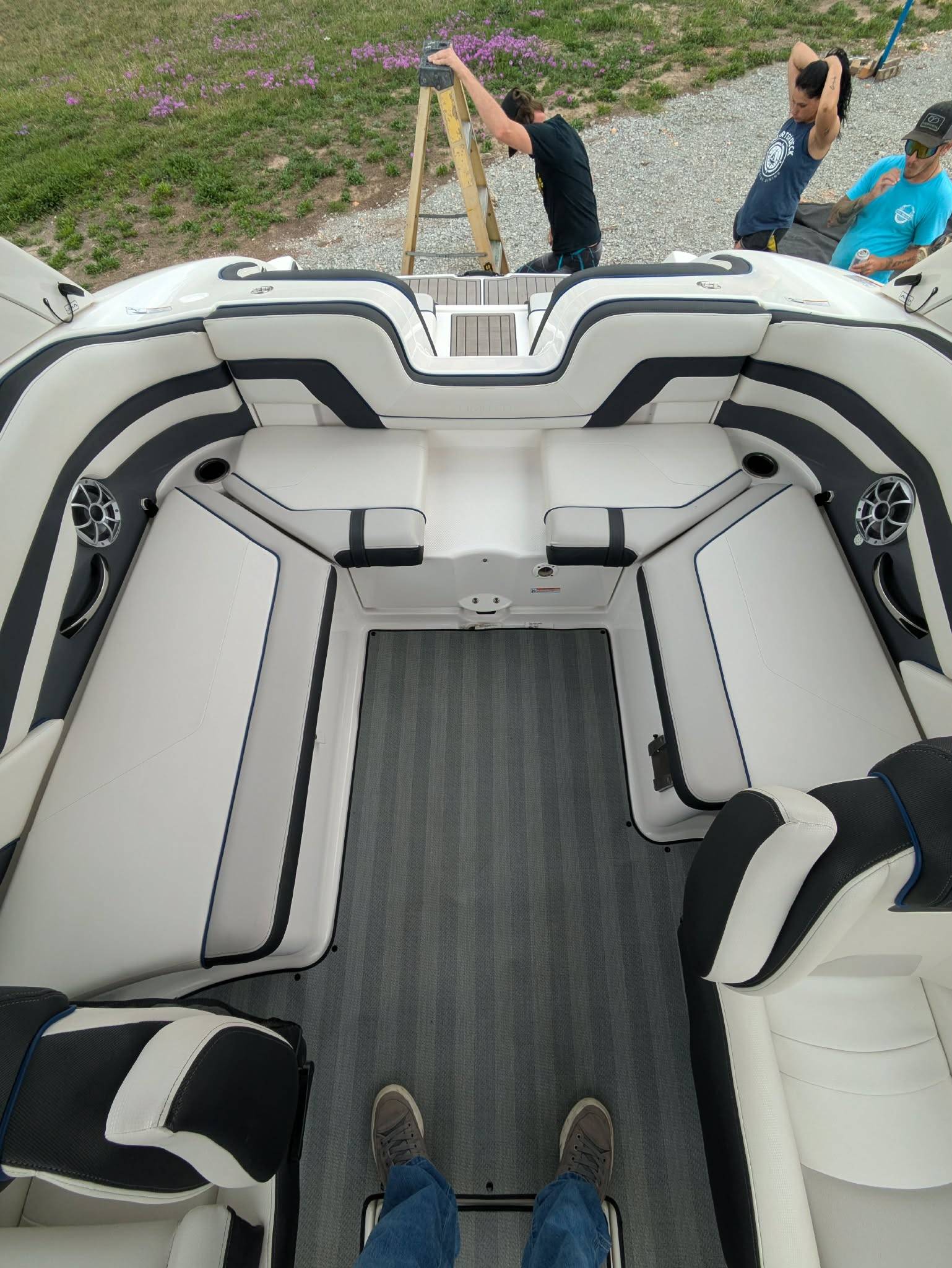 2019 YAMAHA E SERIES 242 LIMITED JET BOAT-6