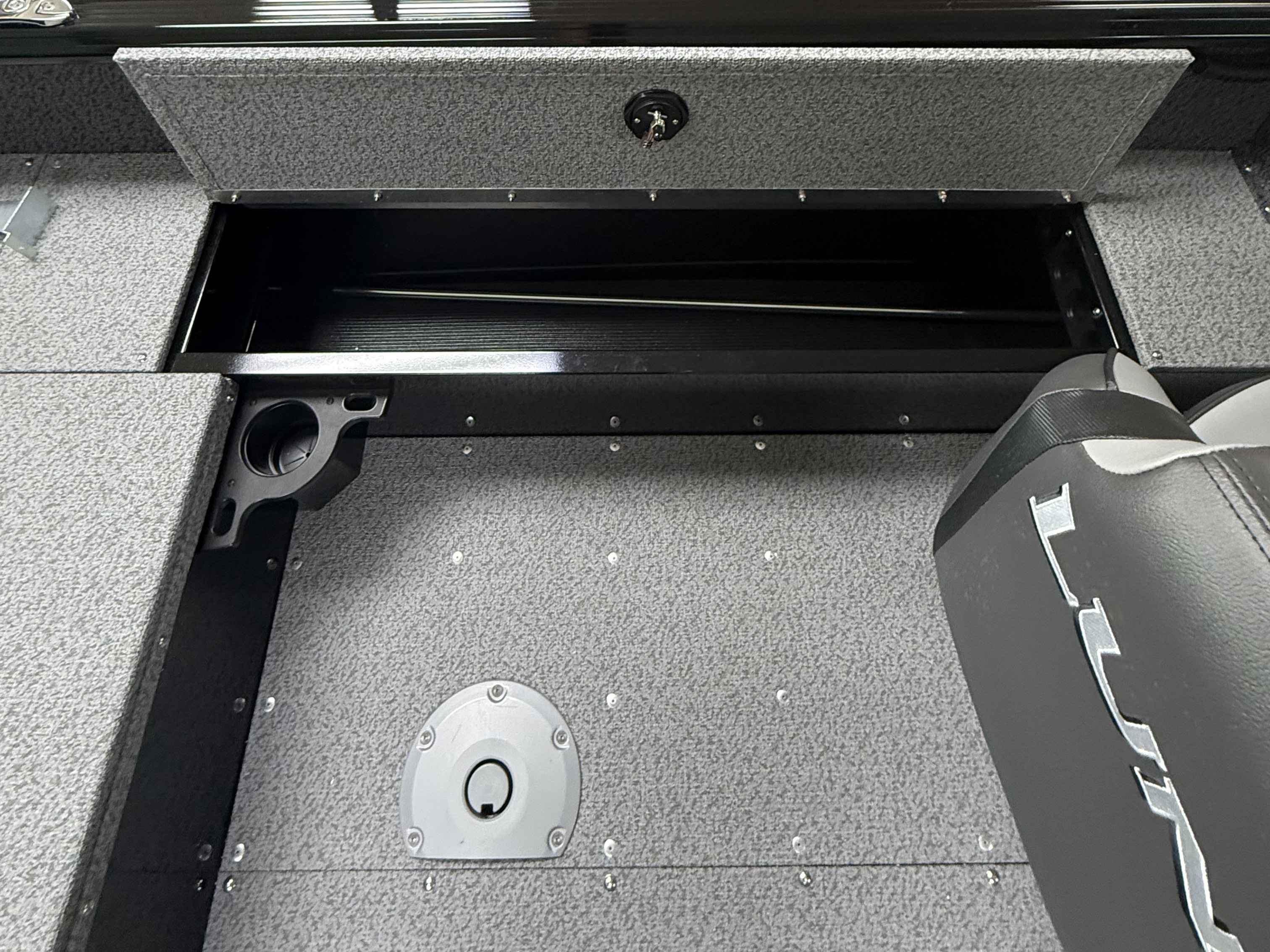 boat-carouselImage-image