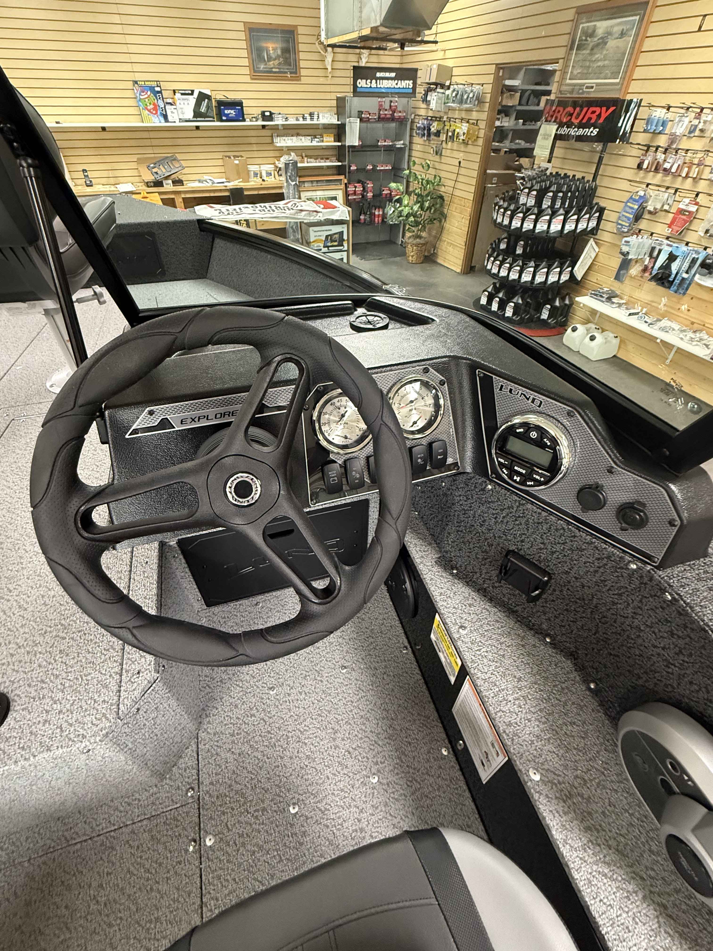 boat-carouselImage-image