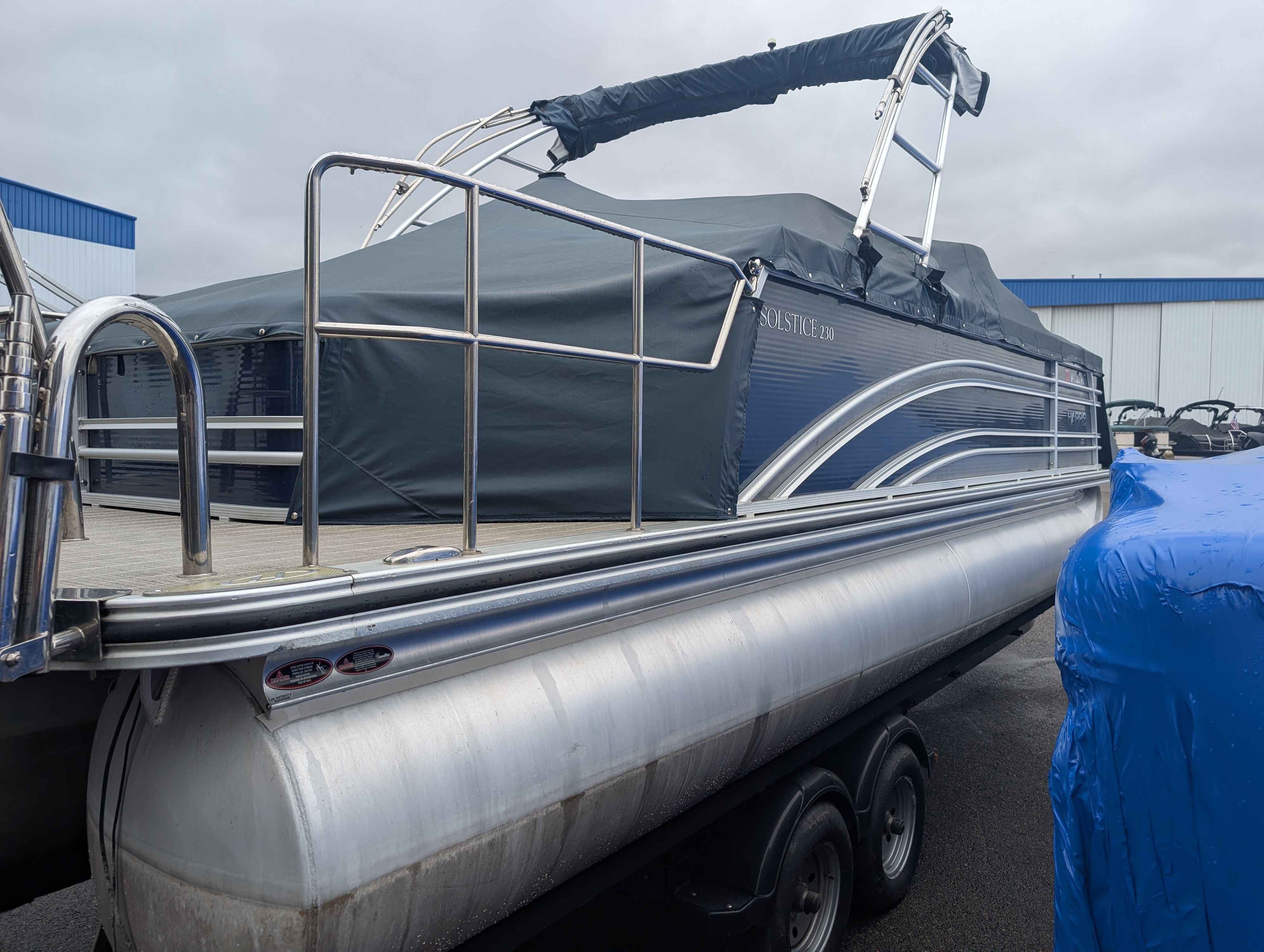 boat-carouselImage-image