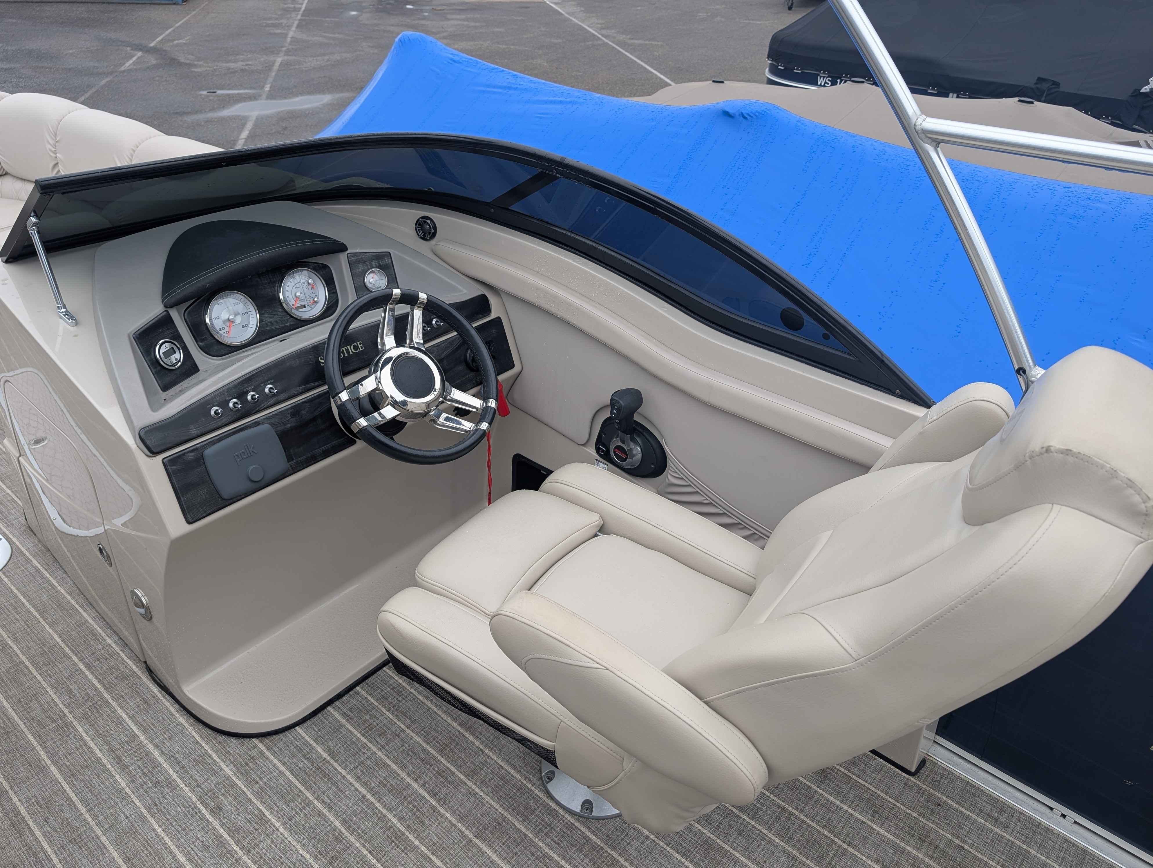 boat-carouselImage-image