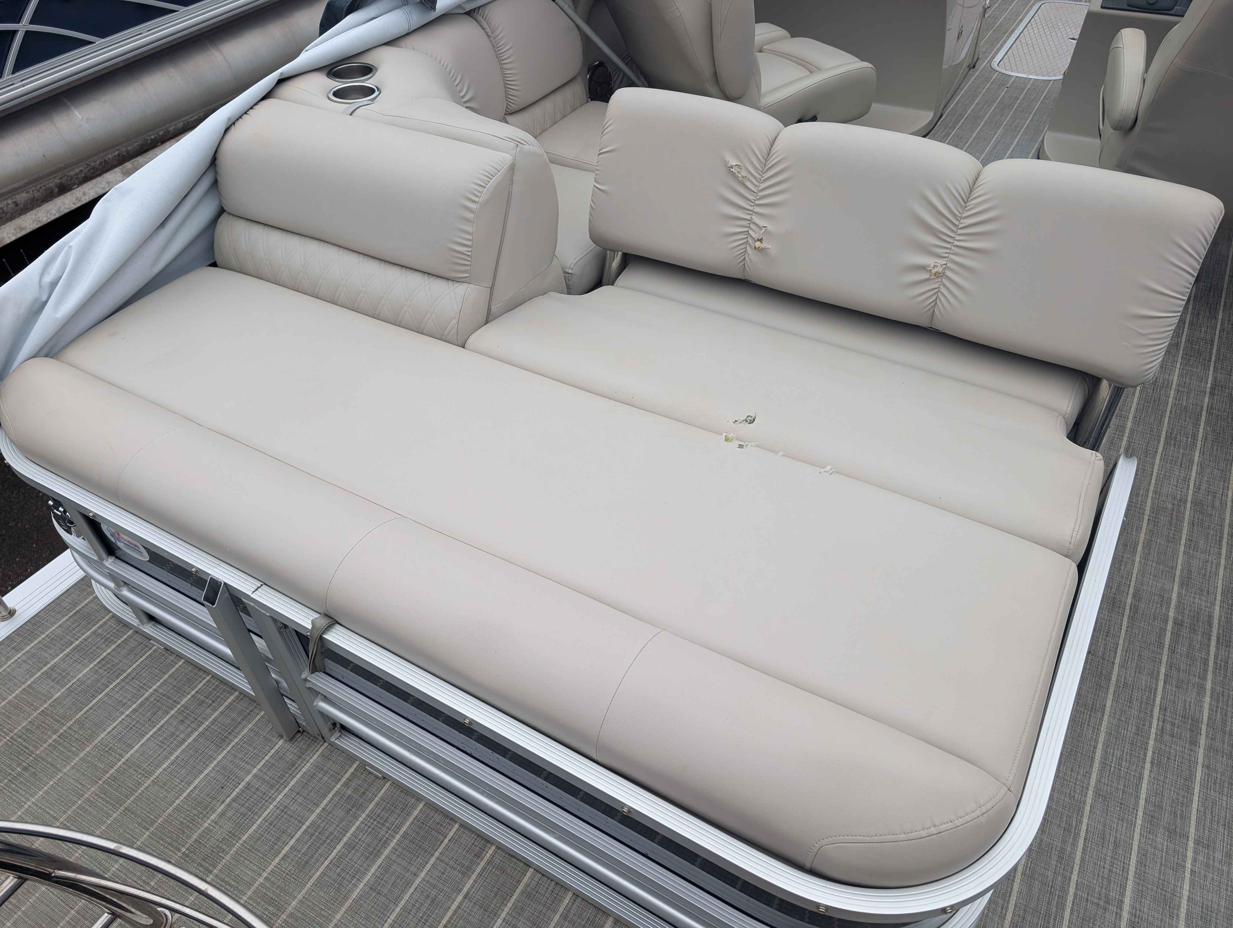 boat-carouselImage-image