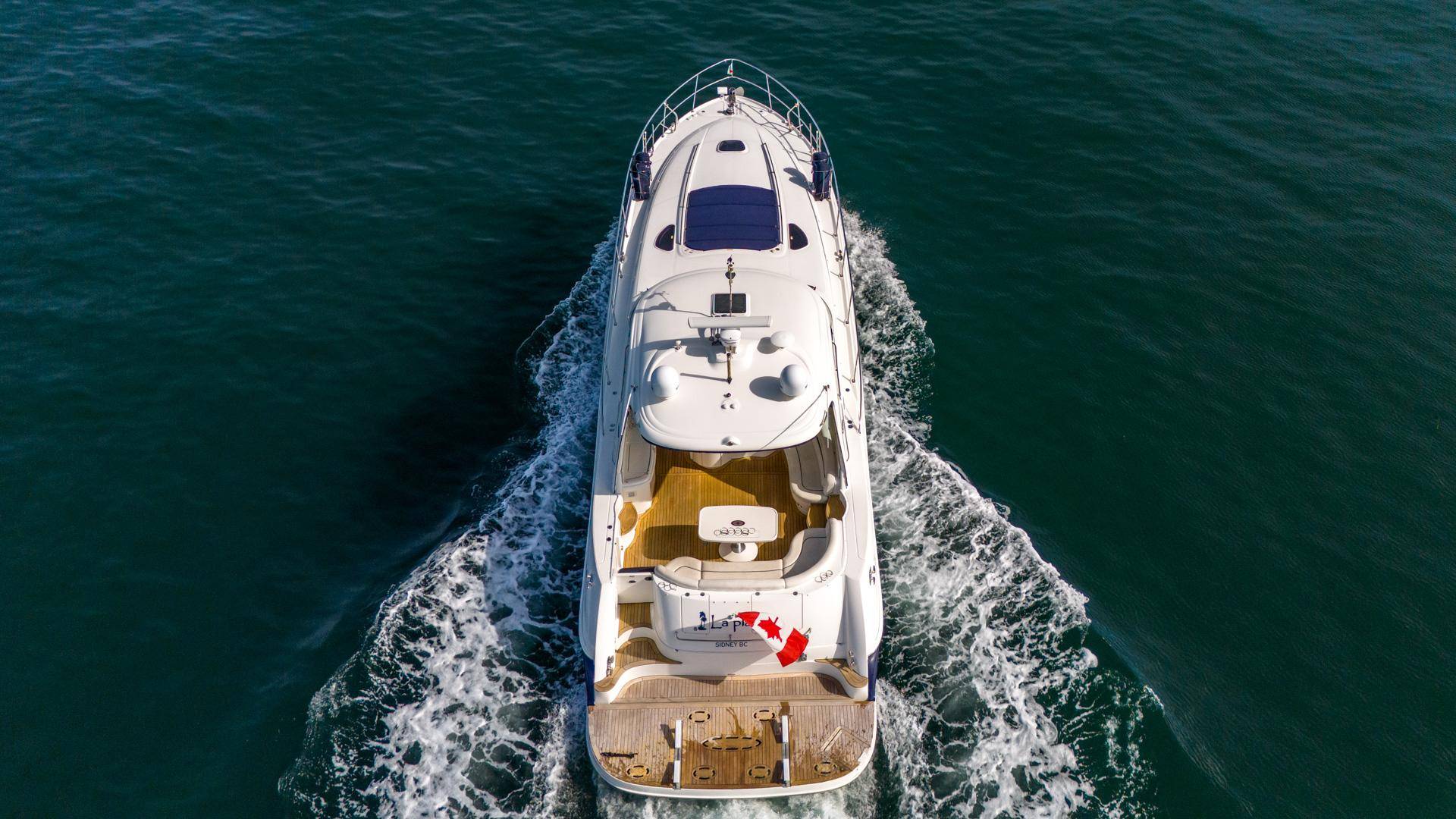 Pre-Owned 2005 Sea ray 500 Sundancer for Sale | Vancouver, BC | M&P Yacht Centre | 69d55f928c0622187f07382c