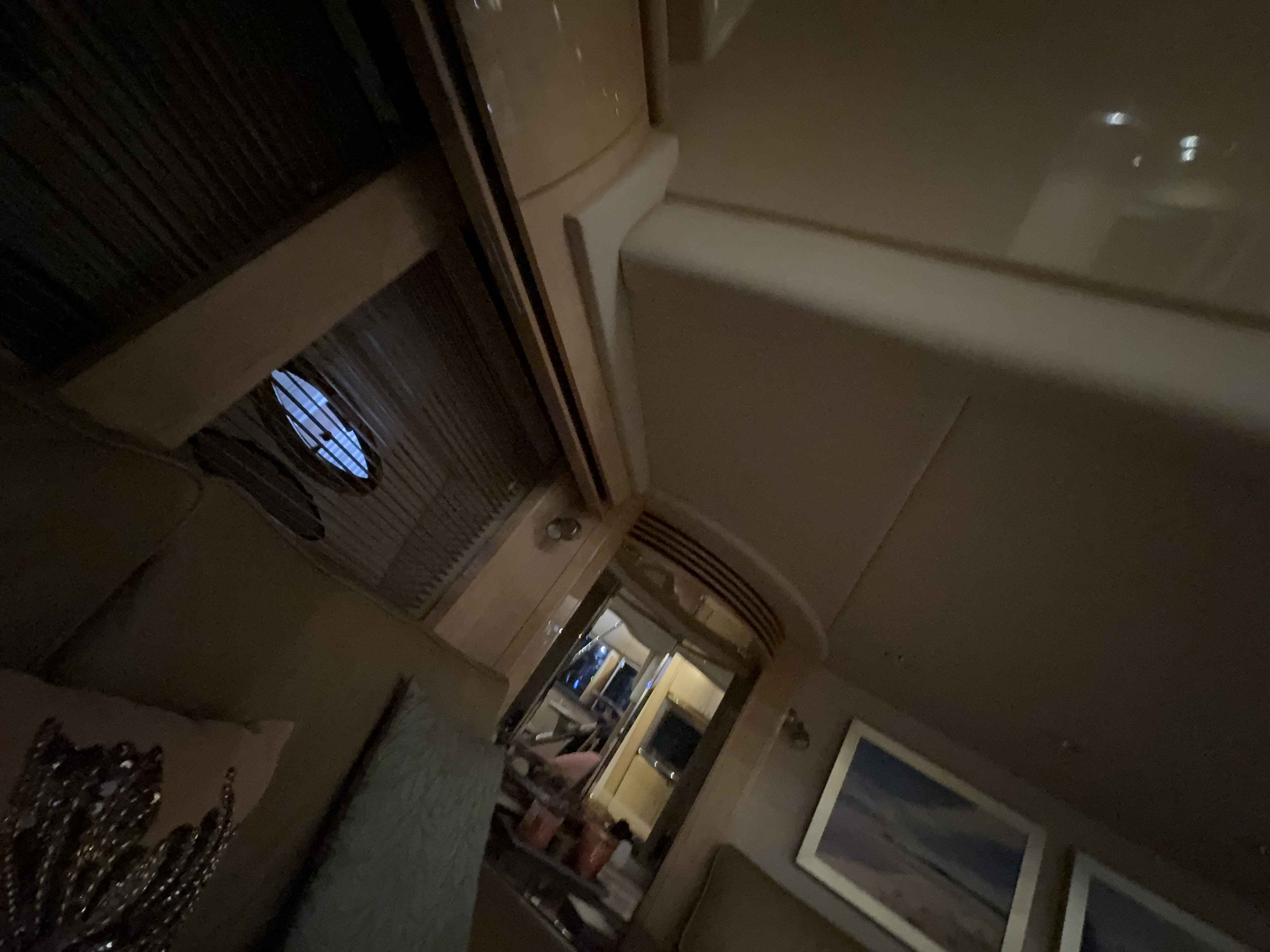 Pre-Owned 2005 Sea ray 500 Sundancer for Sale | Vancouver, BC | M&P Yacht Centre | 69d55f928c0622187f07382c