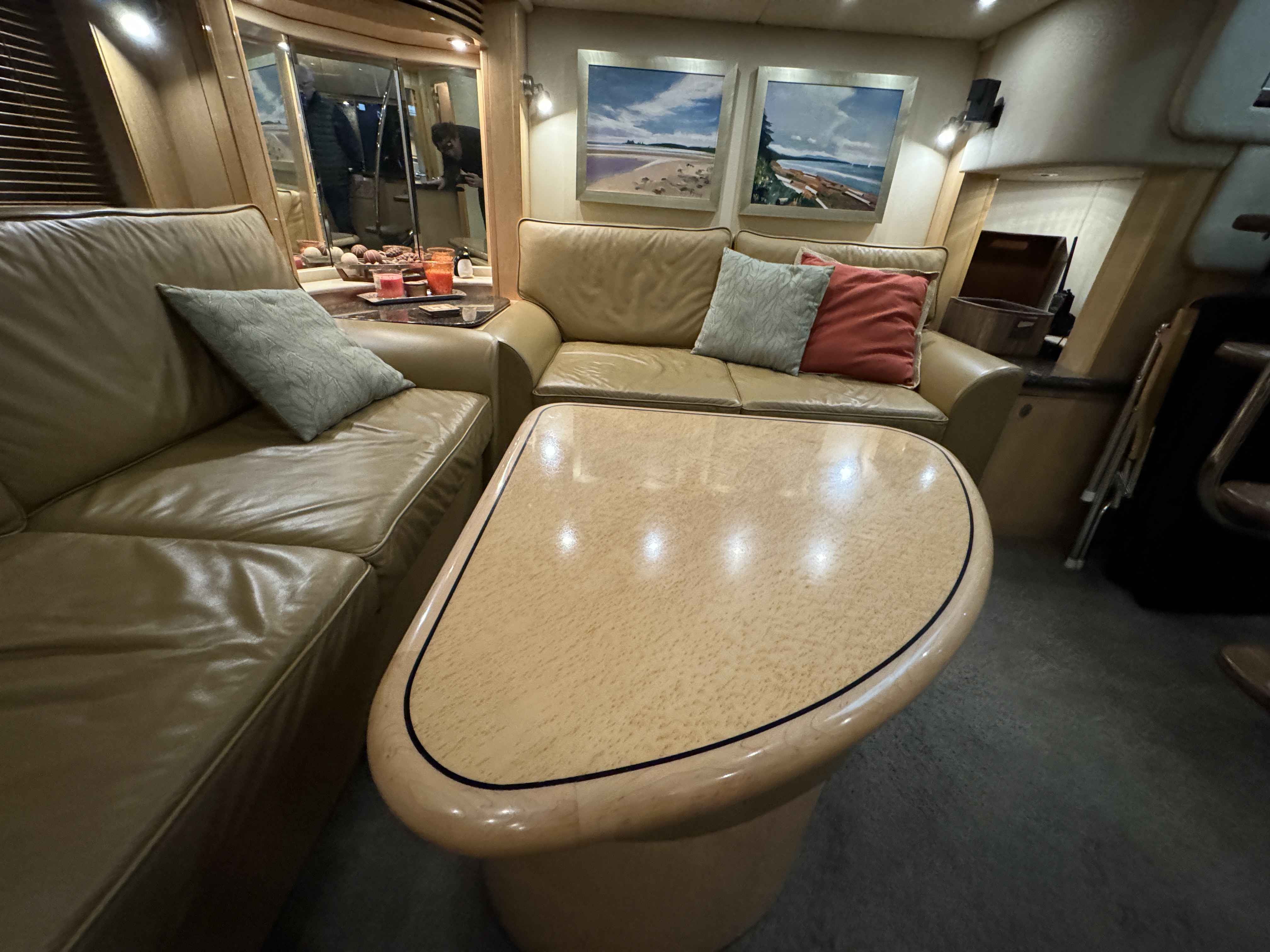 Pre-Owned 2005 Sea ray 500 Sundancer for Sale | Vancouver, BC | M&P Yacht Centre | 69d55f928c0622187f07382c