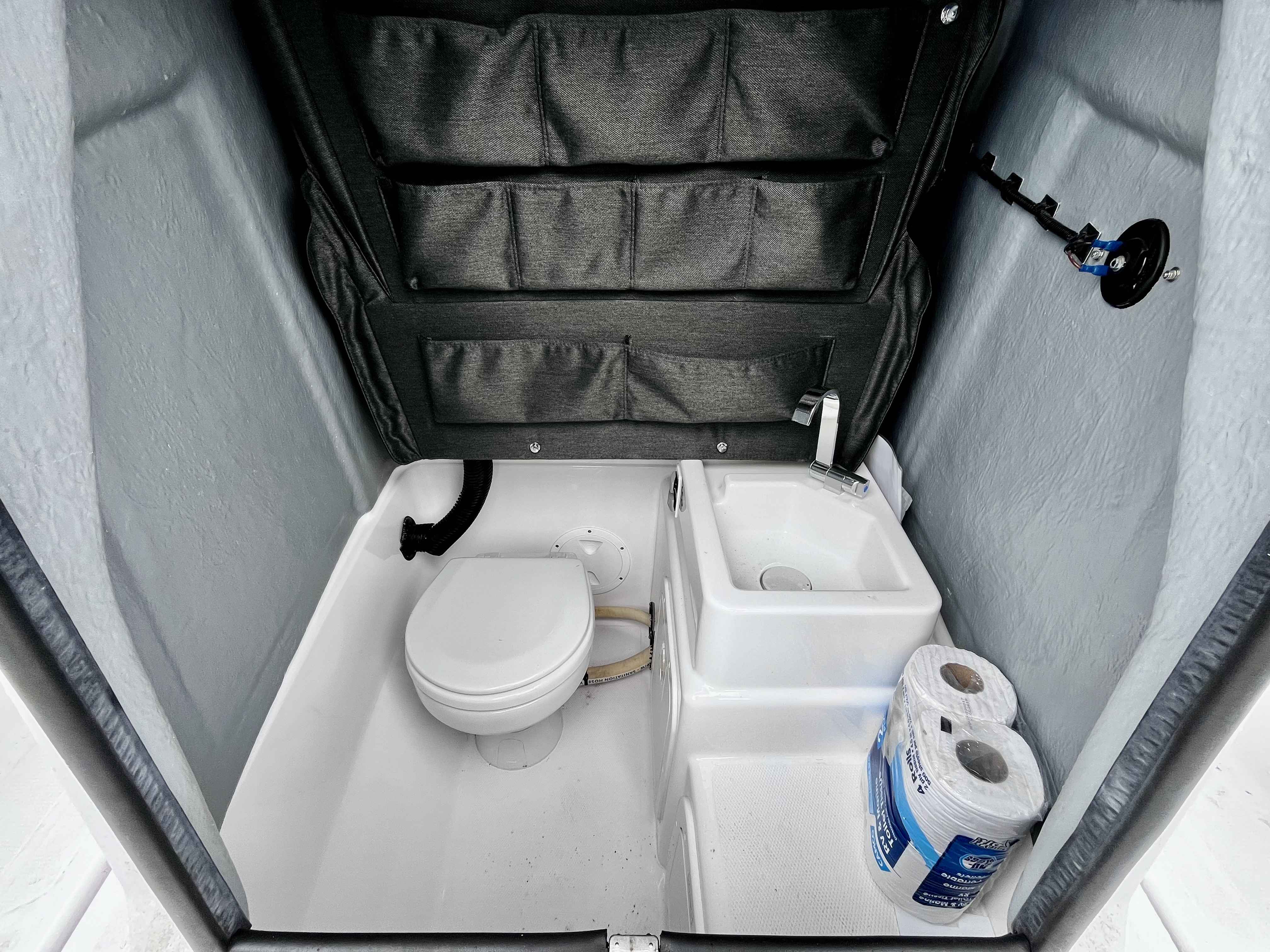 Pre-Owned 2023 Axopar 22 T-Top for Sale | Vancouver, BC | M&P Yacht Centre | 69d56de1c401a4e6e8002710