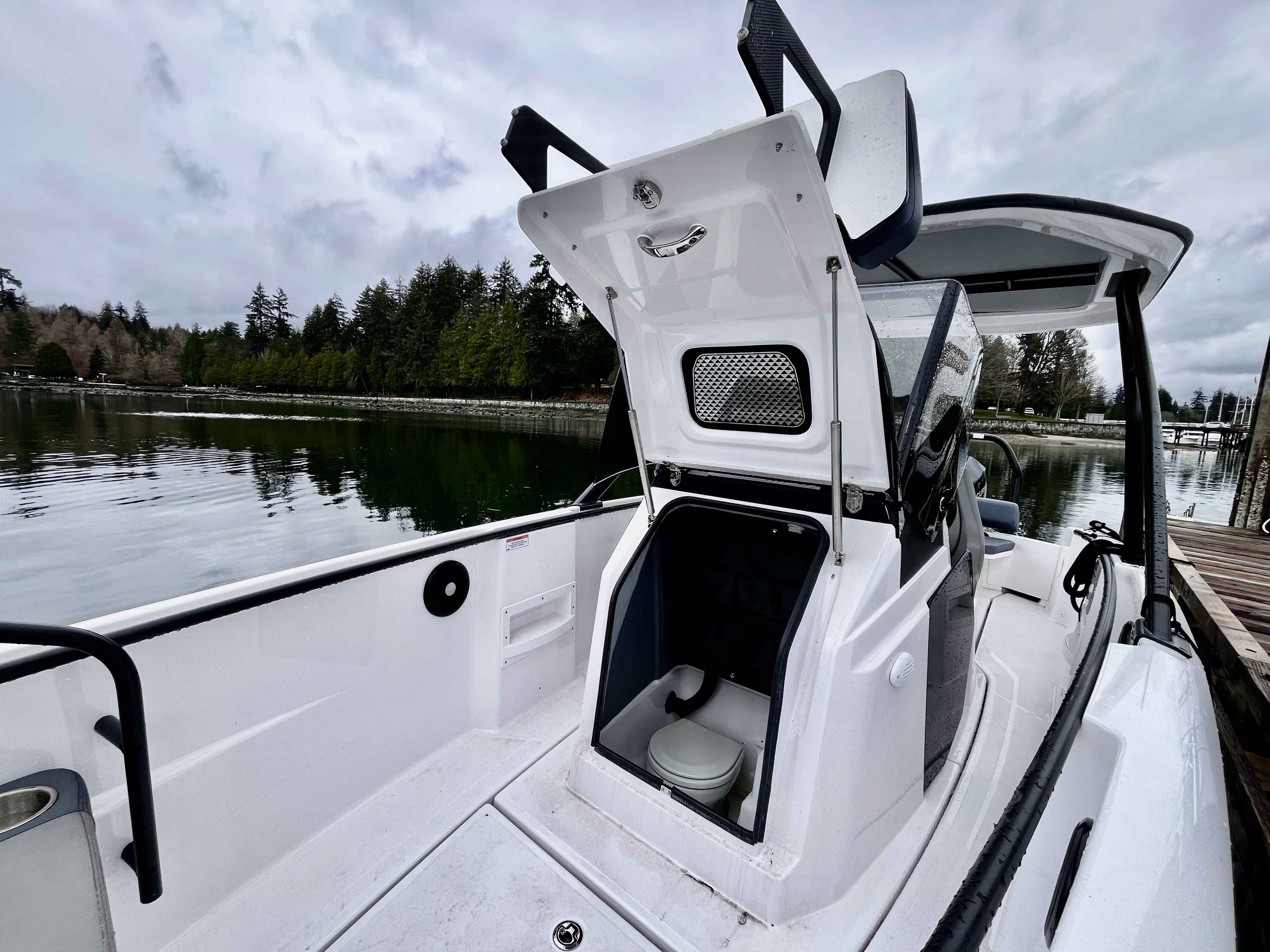 Pre-Owned 2023 Axopar 22 T-Top for Sale | Vancouver, BC | M&P Yacht Centre | 69d56de1c401a4e6e8002710