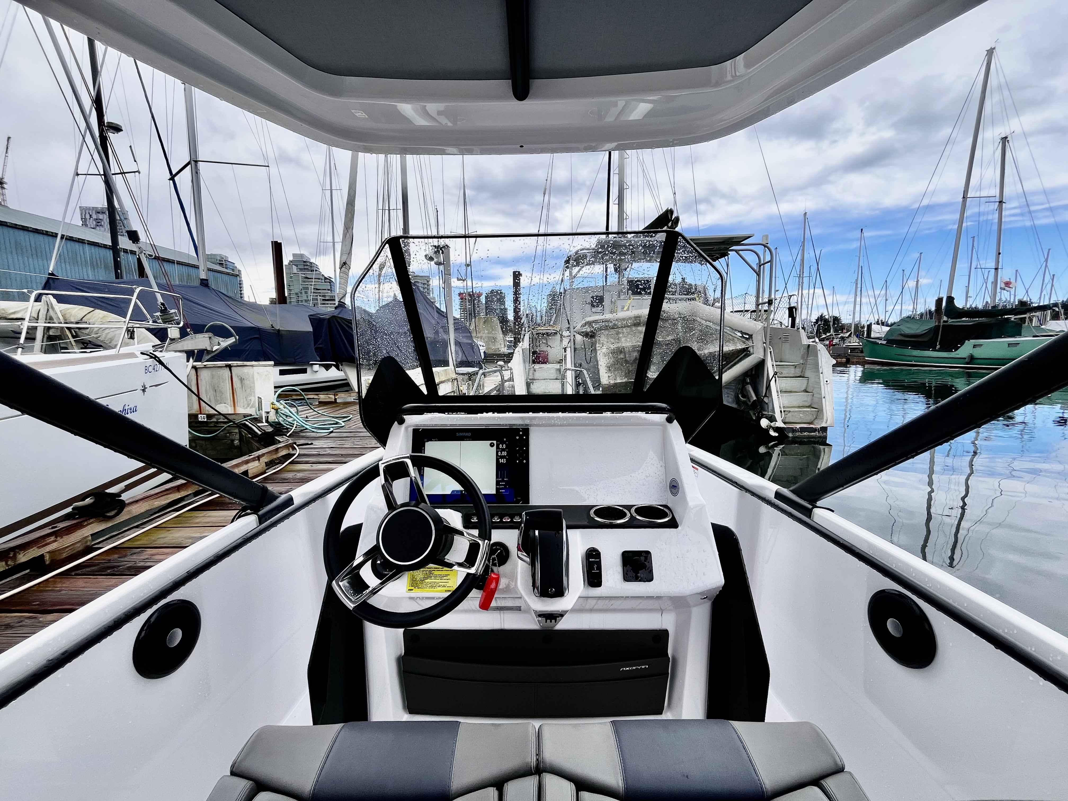 Pre-Owned 2023 Axopar 22 T-Top for Sale | Vancouver, BC | M&P Yacht Centre | 69d56de1c401a4e6e8002710