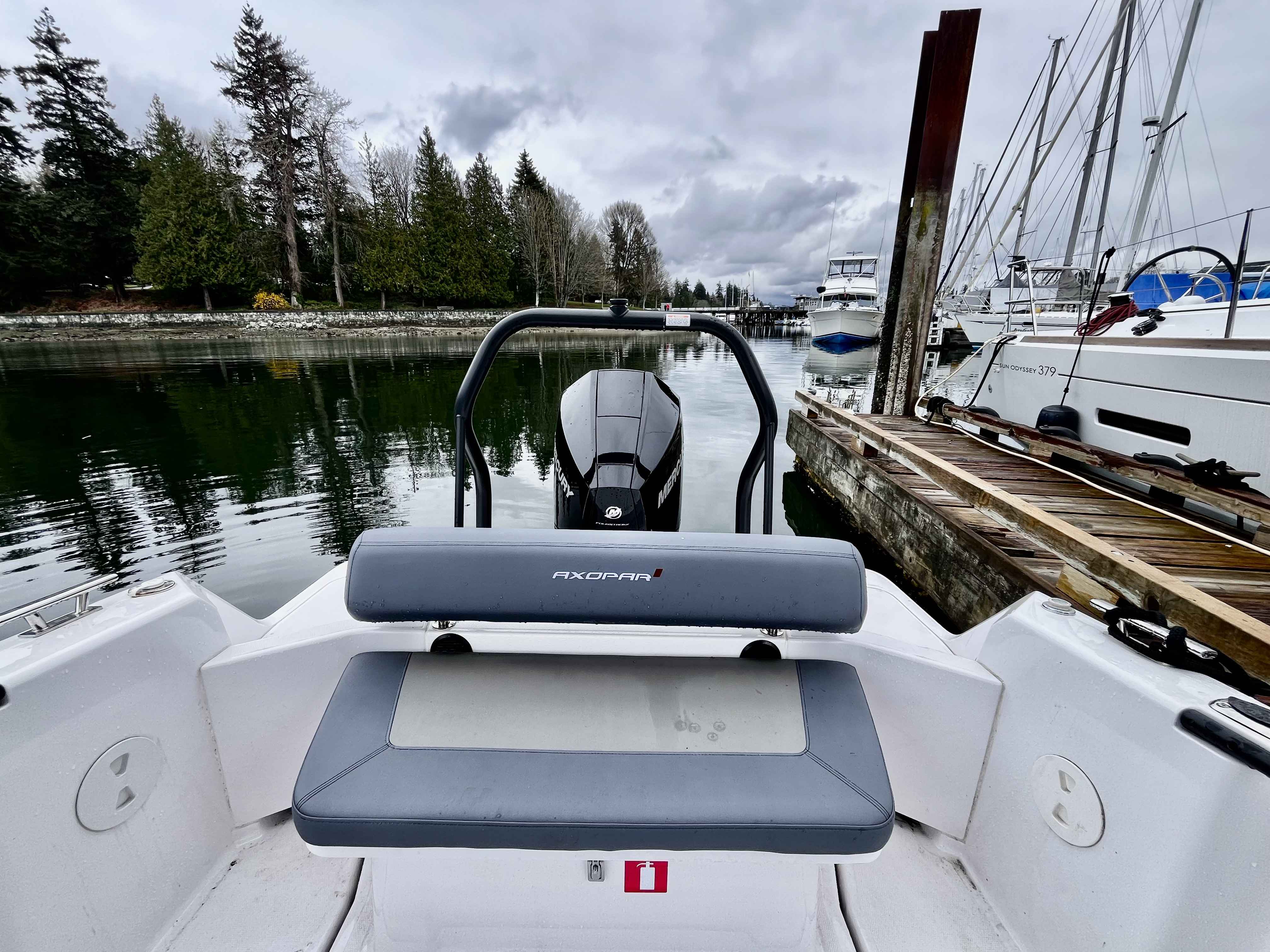 Pre-Owned 2023 Axopar 22 T-Top for Sale | Vancouver, BC | M&P Yacht Centre | 69d56de1c401a4e6e8002710