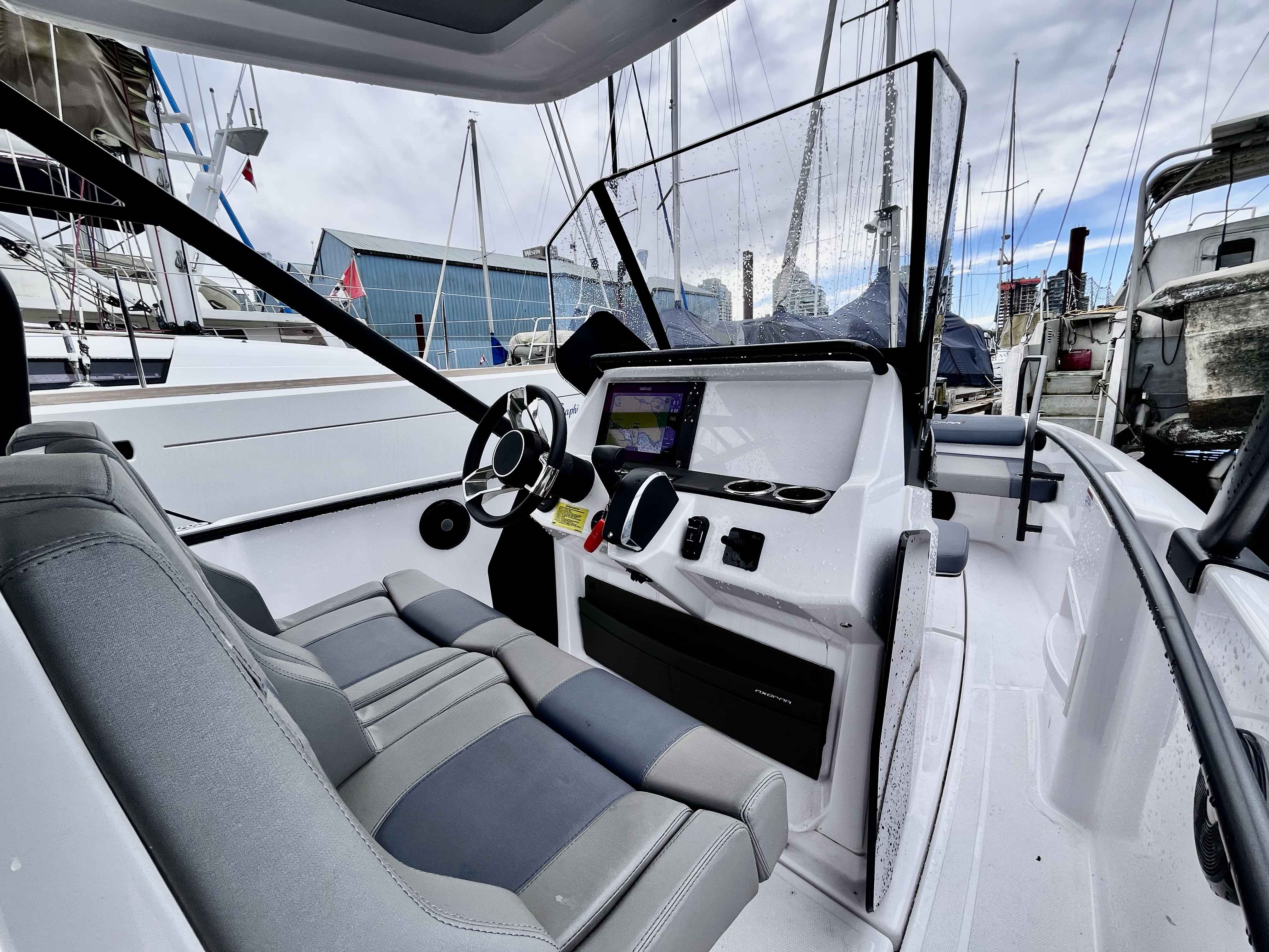 Pre-Owned 2023 Axopar 22 T-Top for Sale | Vancouver, BC | M&P Yacht Centre | 69d56de1c401a4e6e8002710