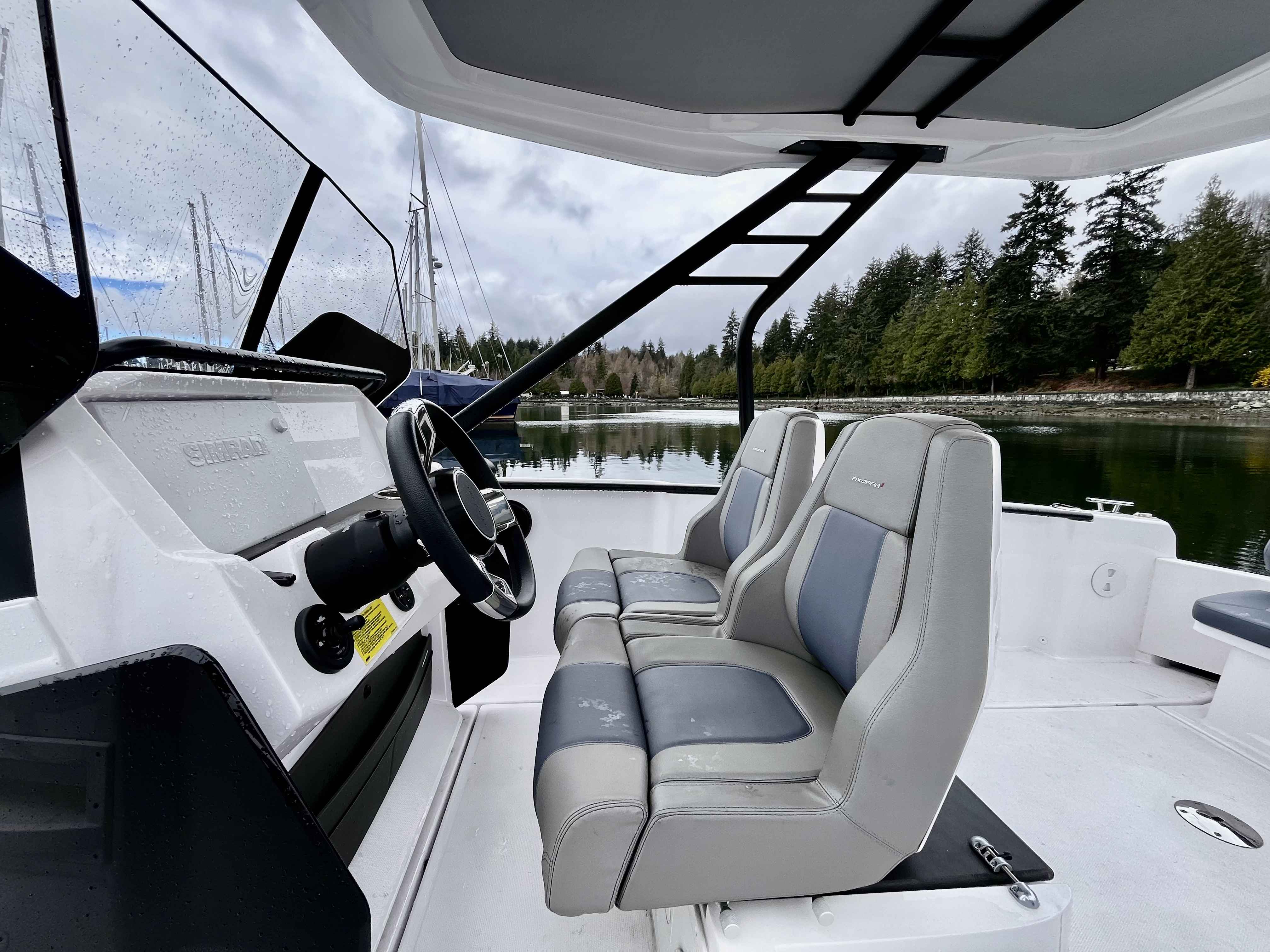 Pre-Owned 2023 Axopar 22 T-Top for Sale | Vancouver, BC | M&P Yacht Centre | 69d56de1c401a4e6e8002710