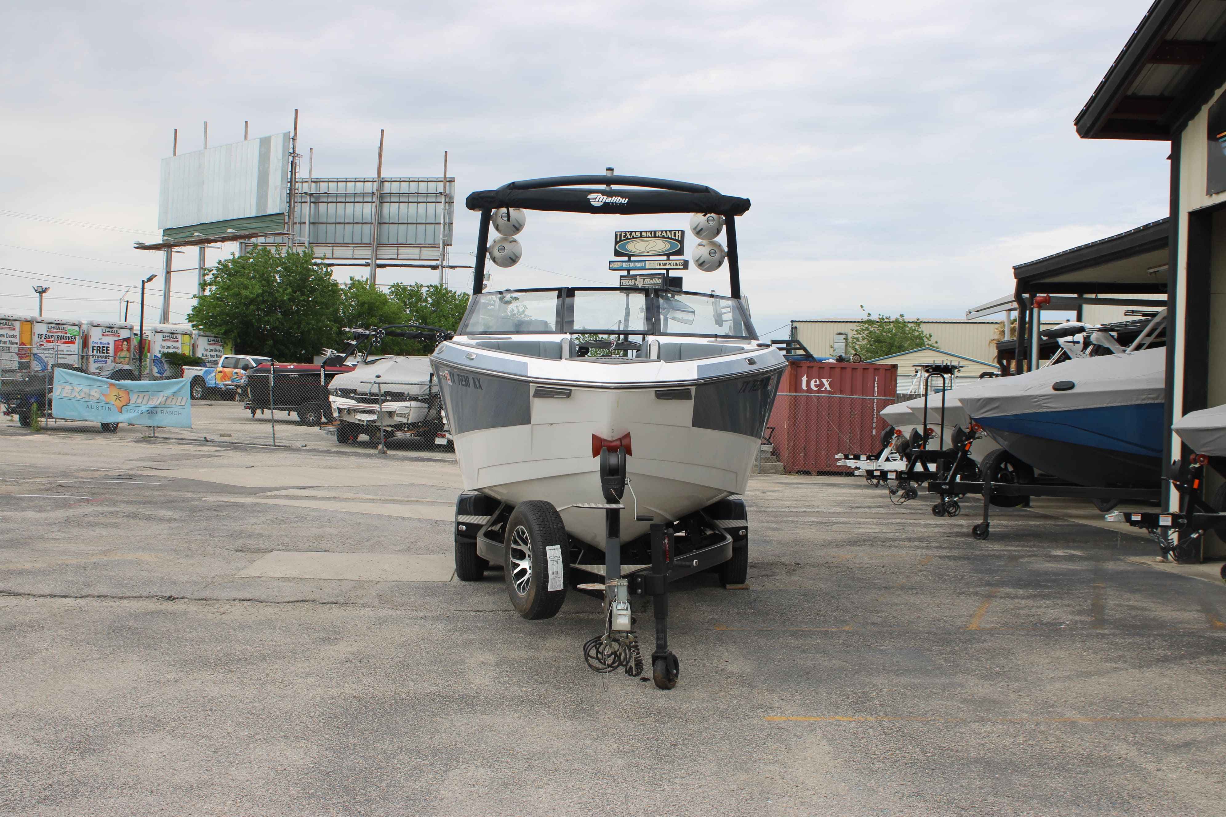2023 Malibu Boats Wakesetter 26 LSV-3