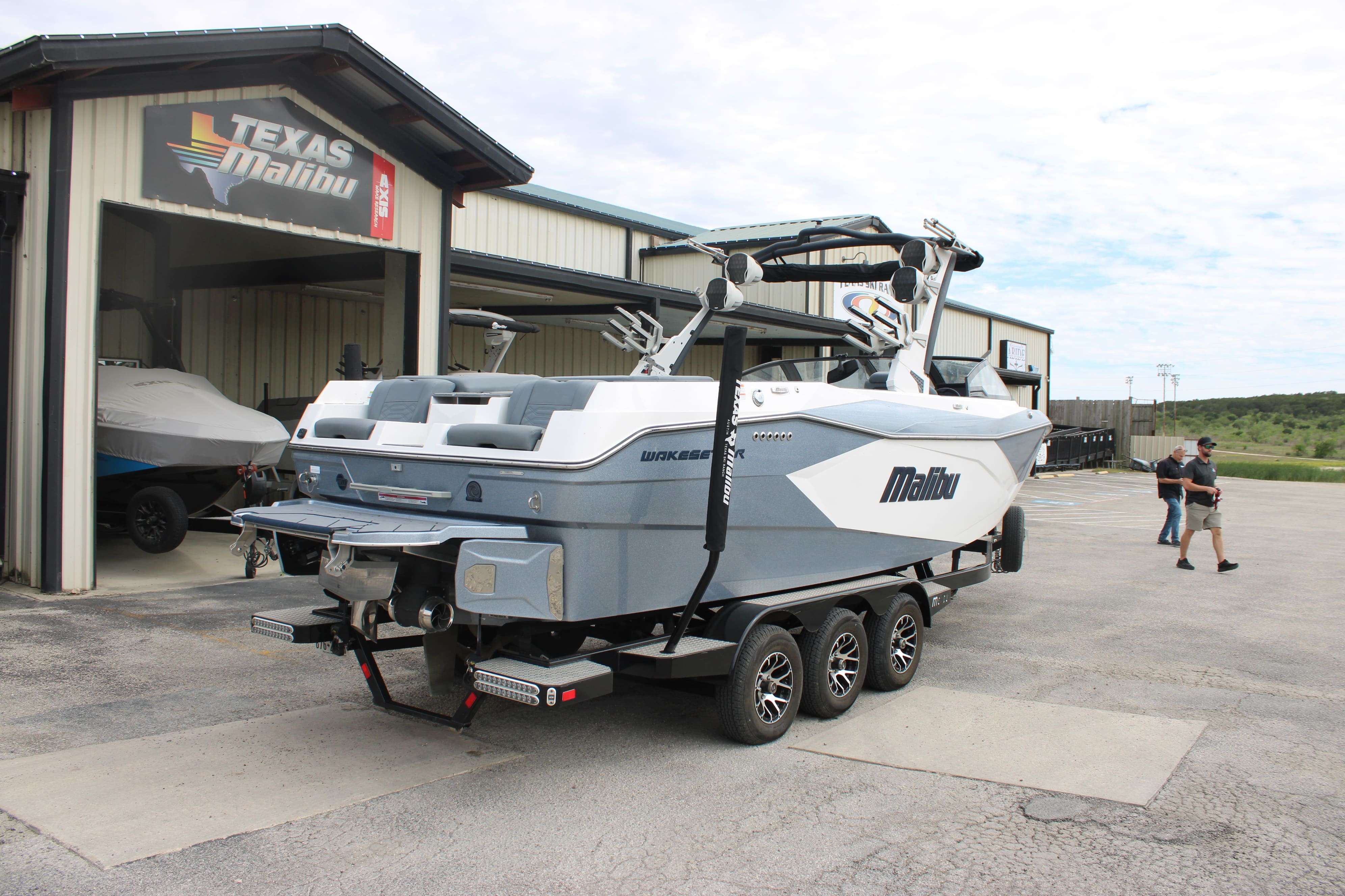 2023 Malibu Boats Wakesetter 26 LSV-7