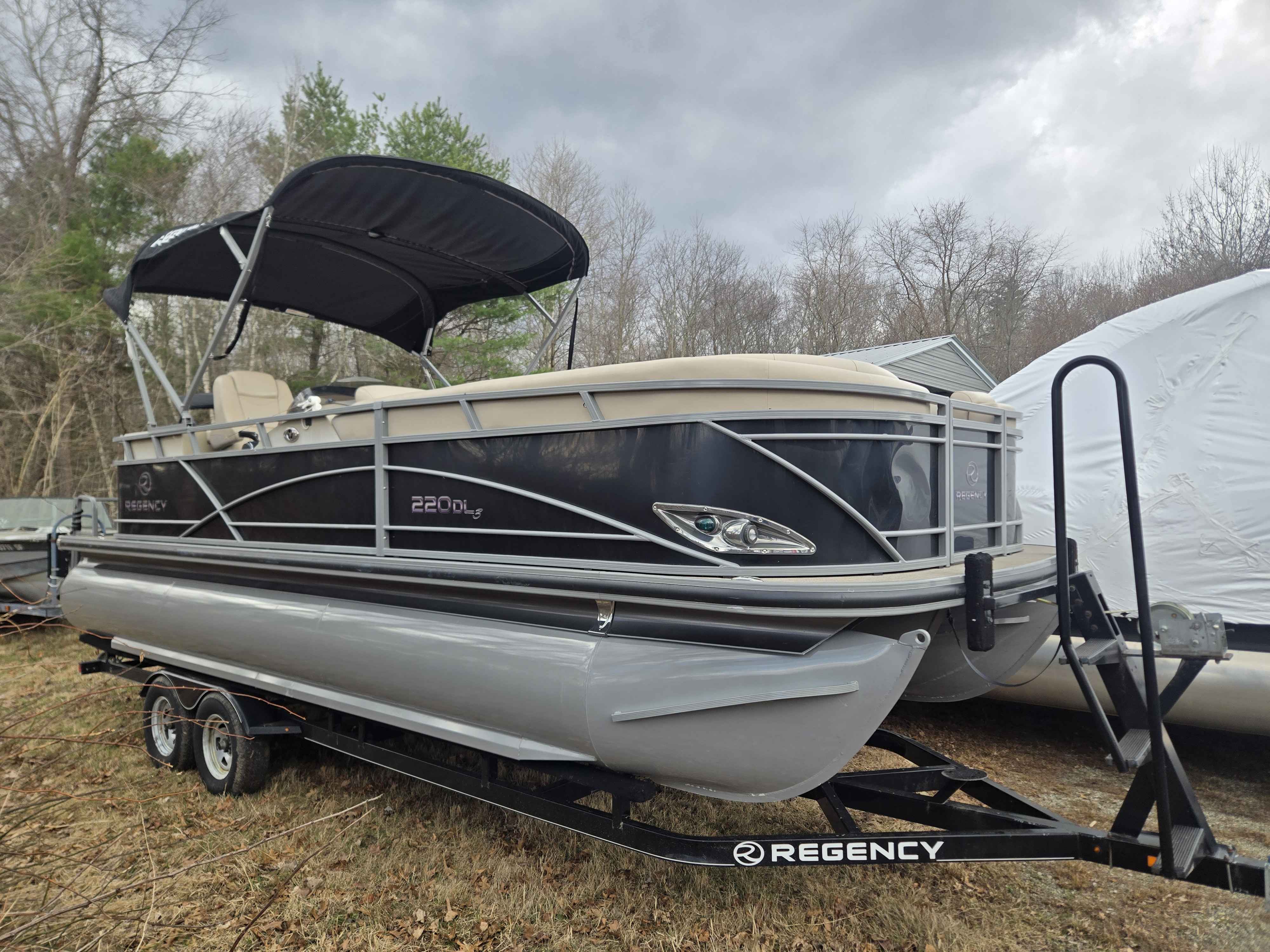 2016 Regency 220 DL3-1