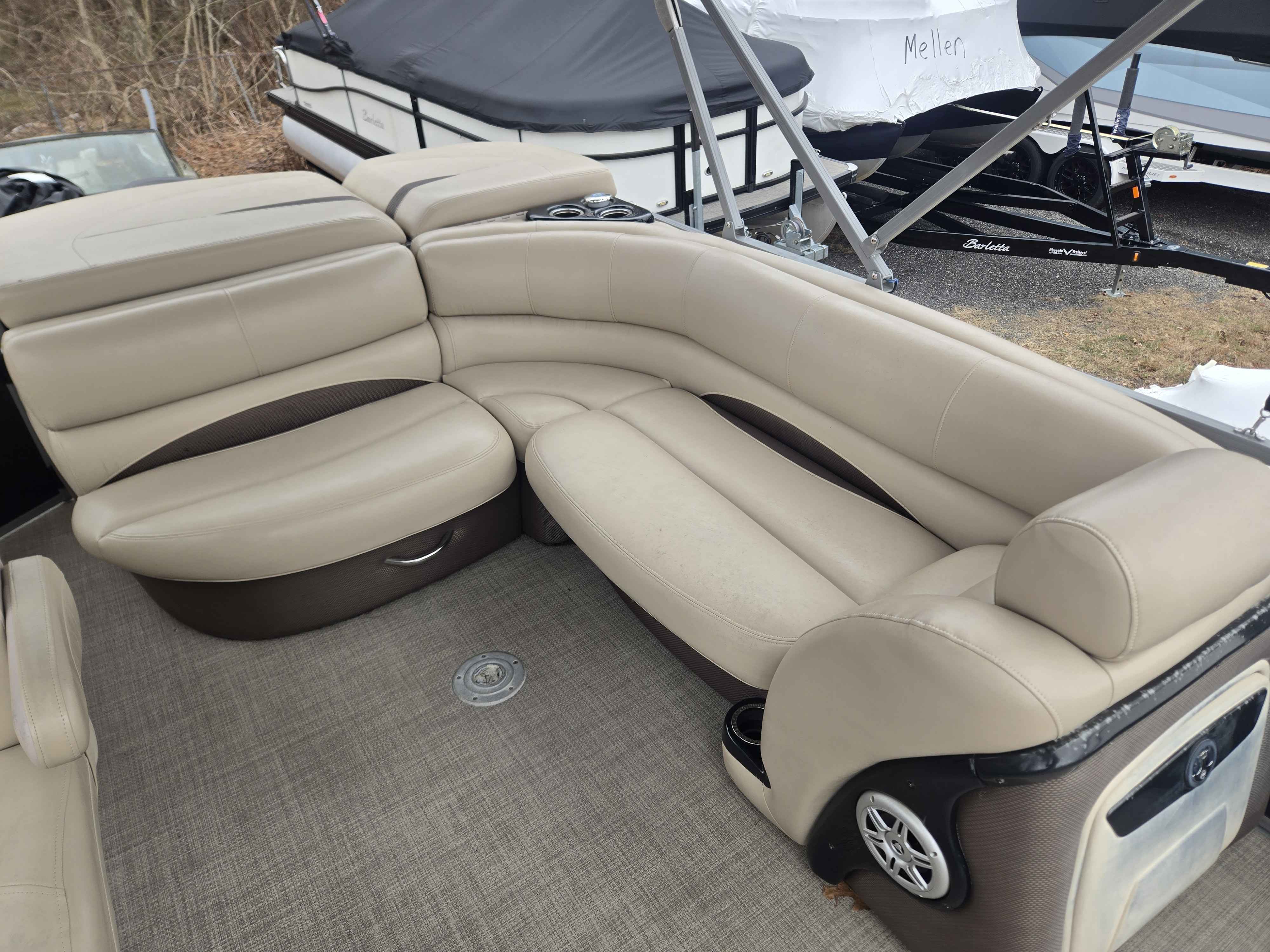 2016 Regency 220 DL3-11