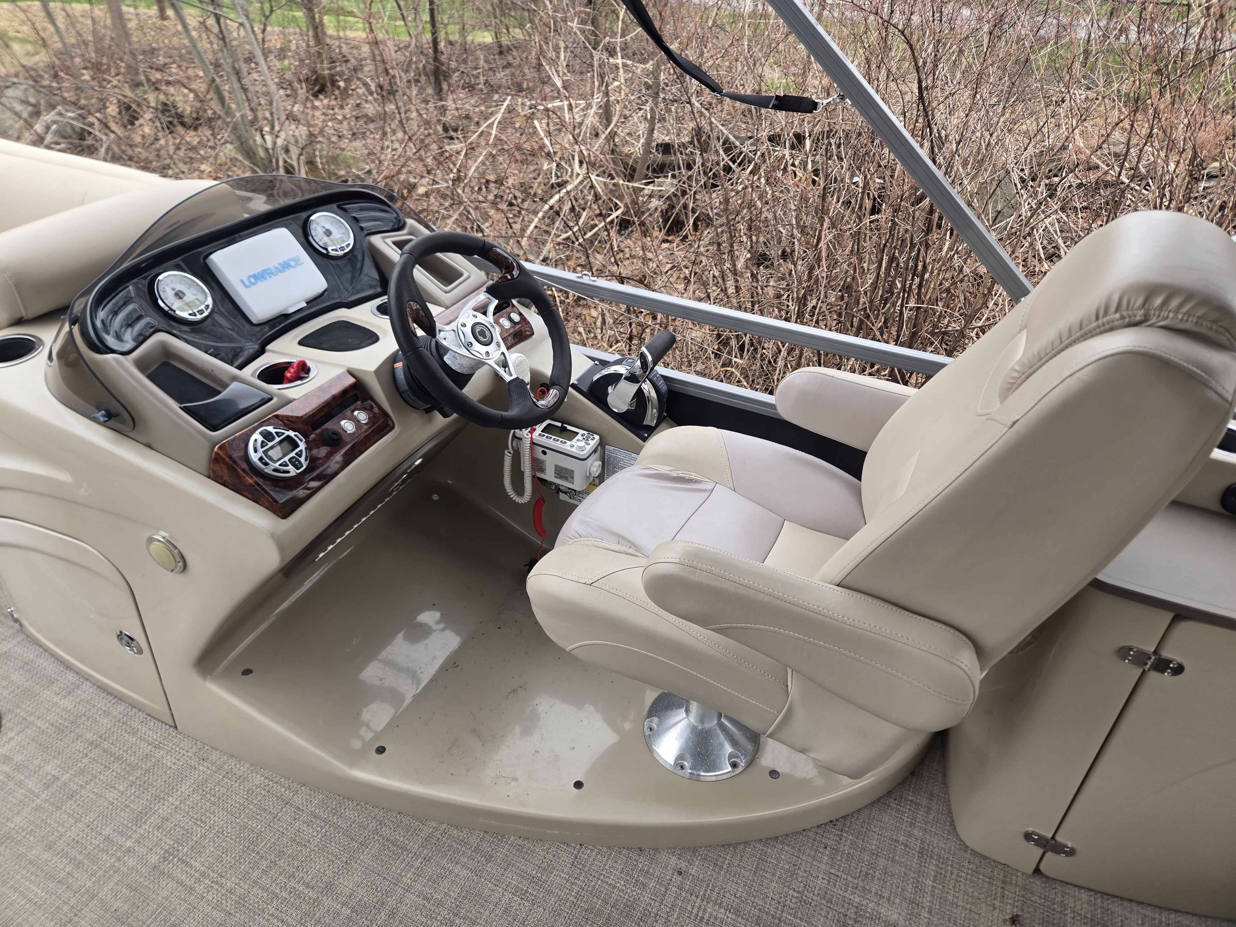 2016 Regency 220 DL3-14