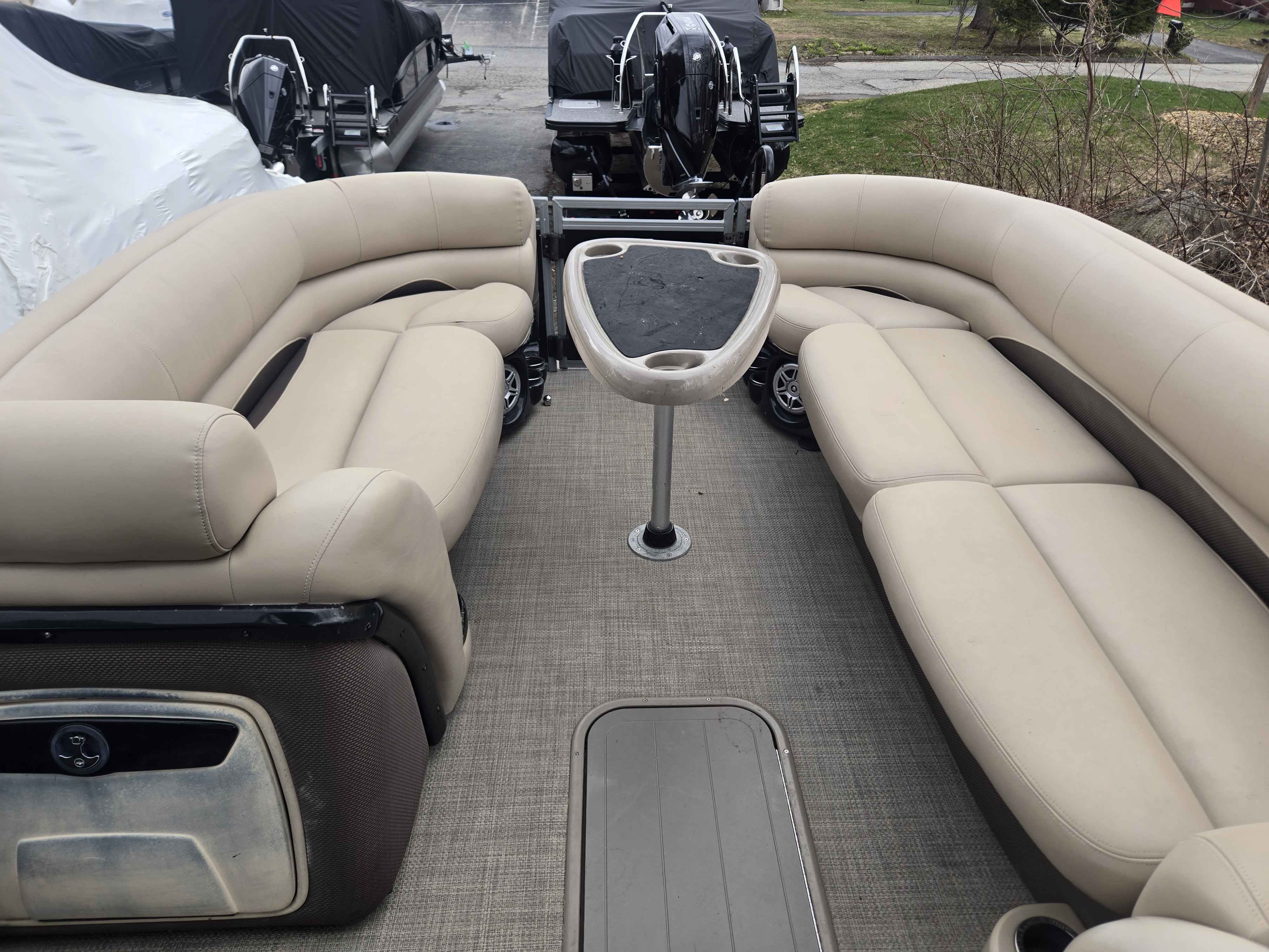 2016 Regency 220 DL3-16